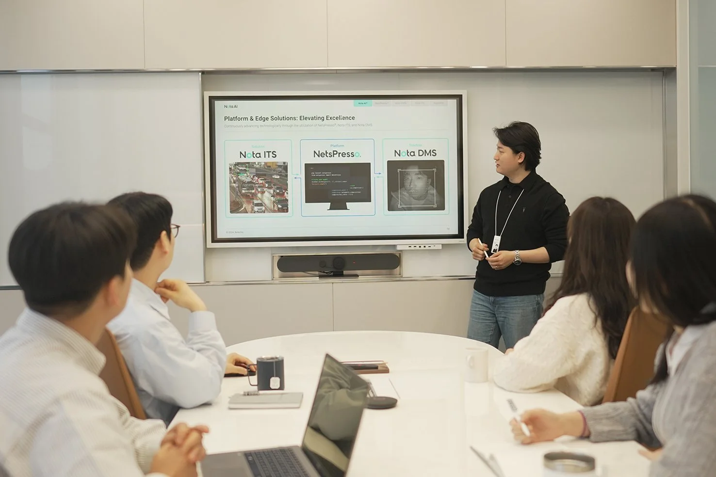 회의실_CTO 회의중_.jpg