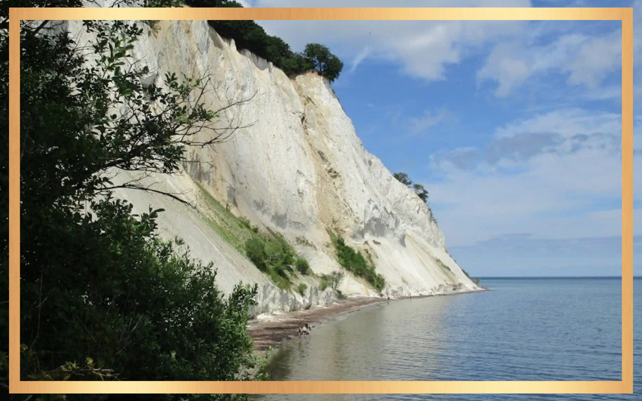 Mette Ørum-Nielsen fra Copenhagen Yoga - yogaterapi og iyengar yoga workshops