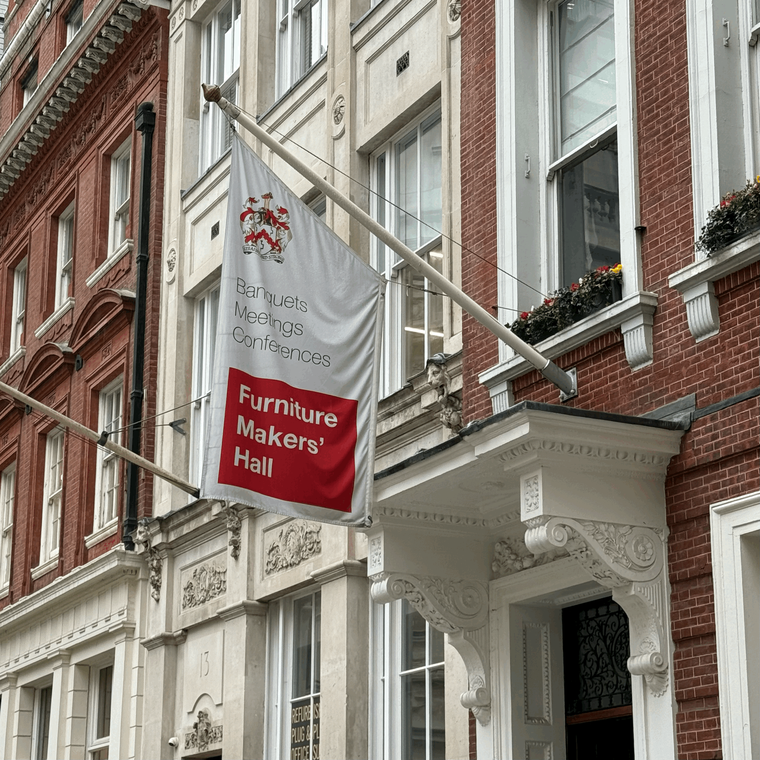 FURNITURE MAKERS’ EXHIBITION DESIGN AWARD