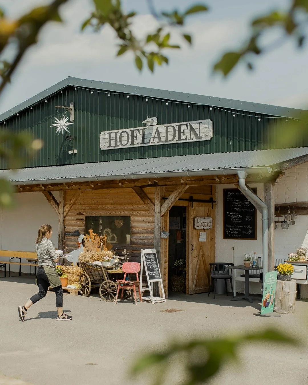 Wir krempeln die &Auml;rmel hoch! 🔨🌷

Die Winterferien waren wunderbar mit Euch, aber jetzt zieht der Fr&uuml;hling auf Gut Marihn ein &ndash; und wir haben tolle Neuigkeiten f&uuml;r unser Jubil&auml;umsjahr!

🕒 Wir sind wieder &ouml;fter f&uuml;