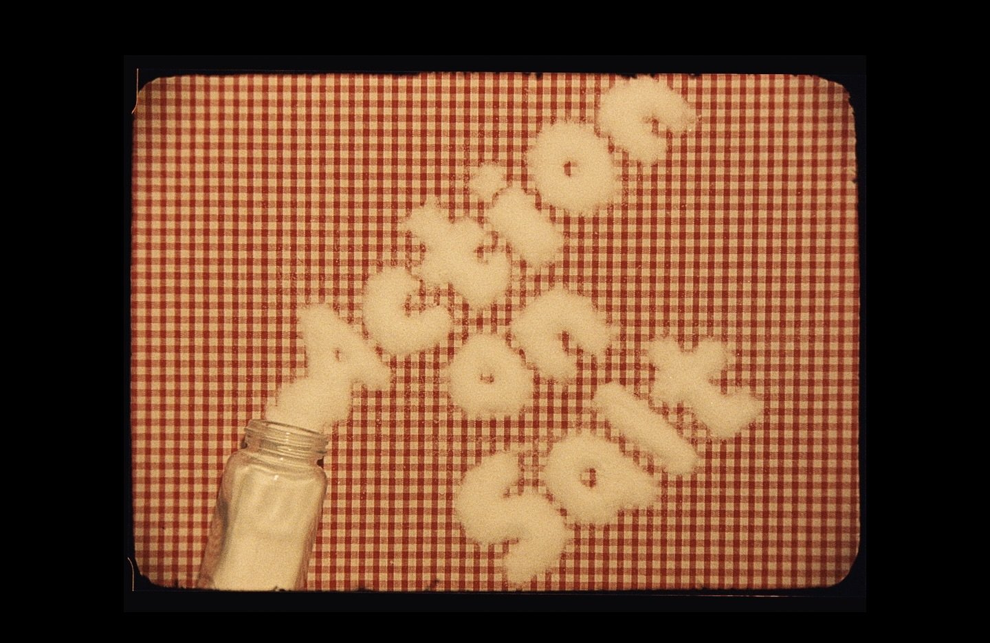Had so much fun working as the Art Director on this commercial for the National Nahemi Kodak 16mm Film Commercials Competition. This was my first time working in the art department and loved trying something new!
&middot;
&middot;
#shortfilms #shortf