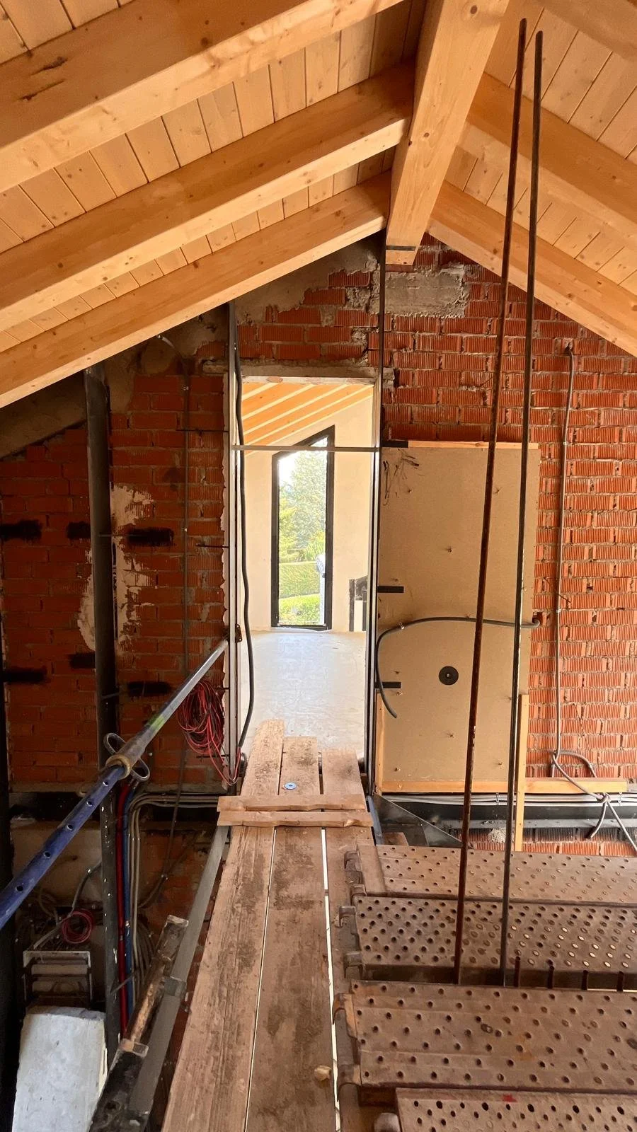 WhatsApp Image 2024-05-20 at 14.35.11 (2).jpeg