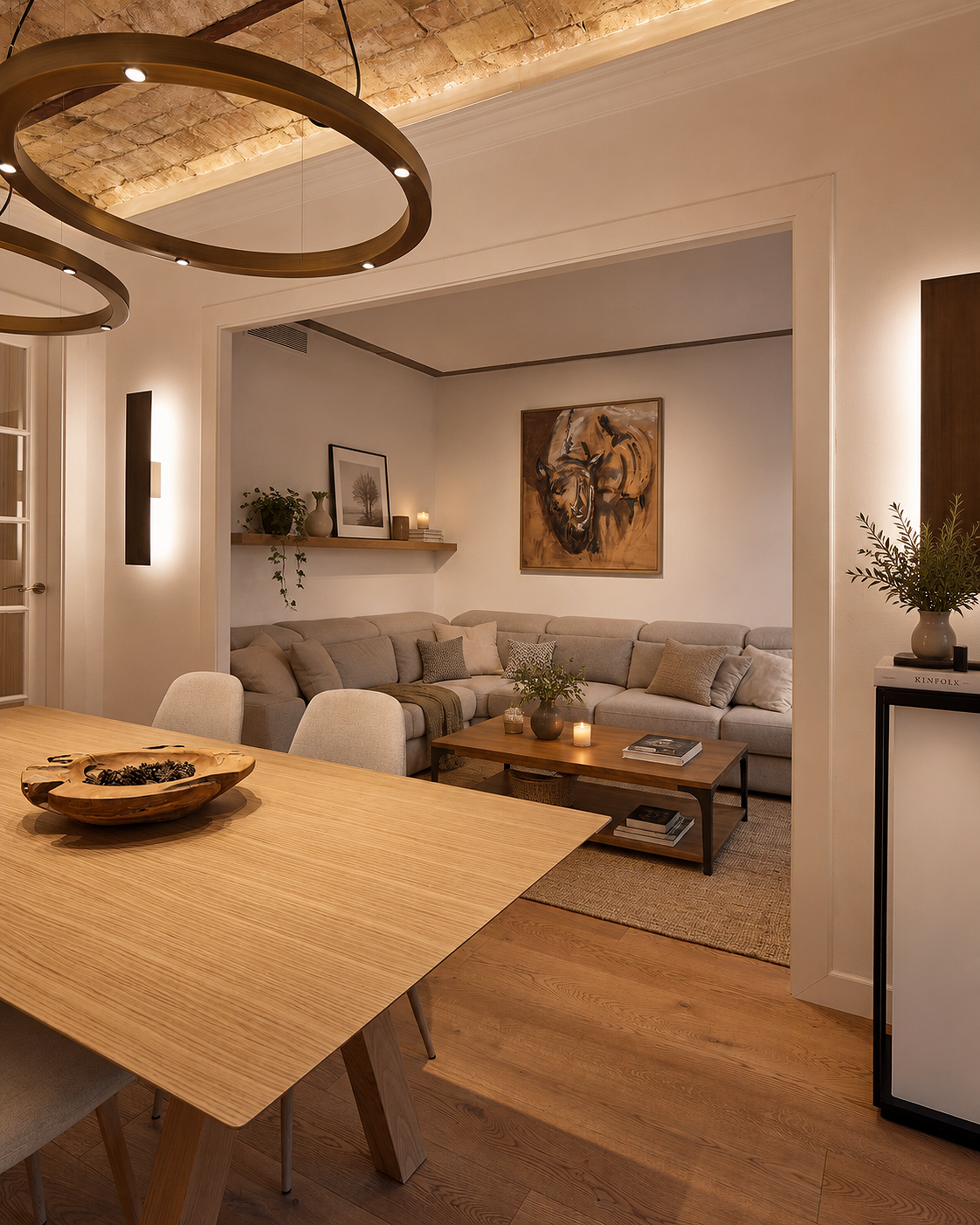 MADRAZO_+sal%C3%B3n+comedor+con+dise%C3%B1o+contempor%C3%A1neo+y+detalles+en+madera.png