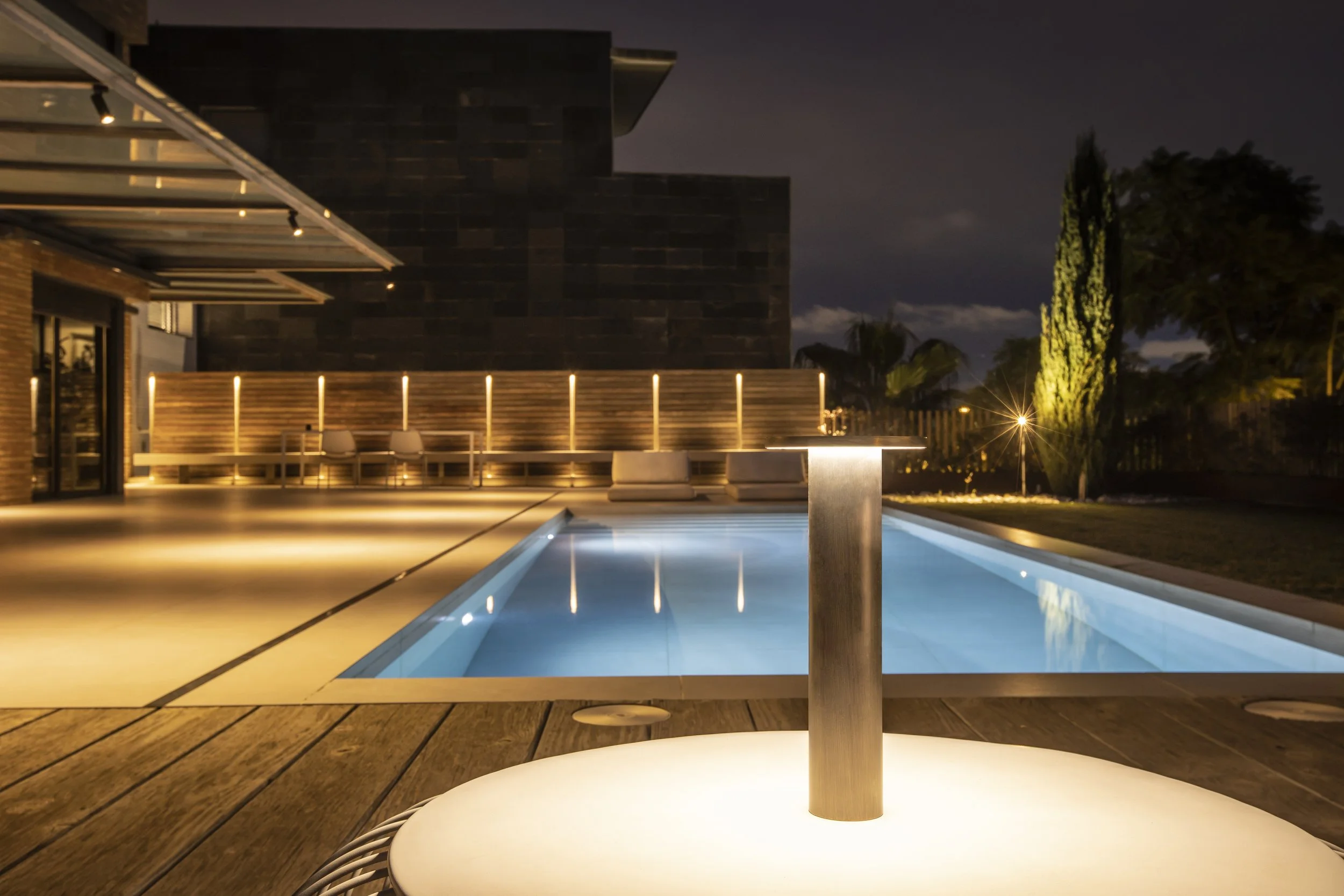 Iluminación de jardin.jpg