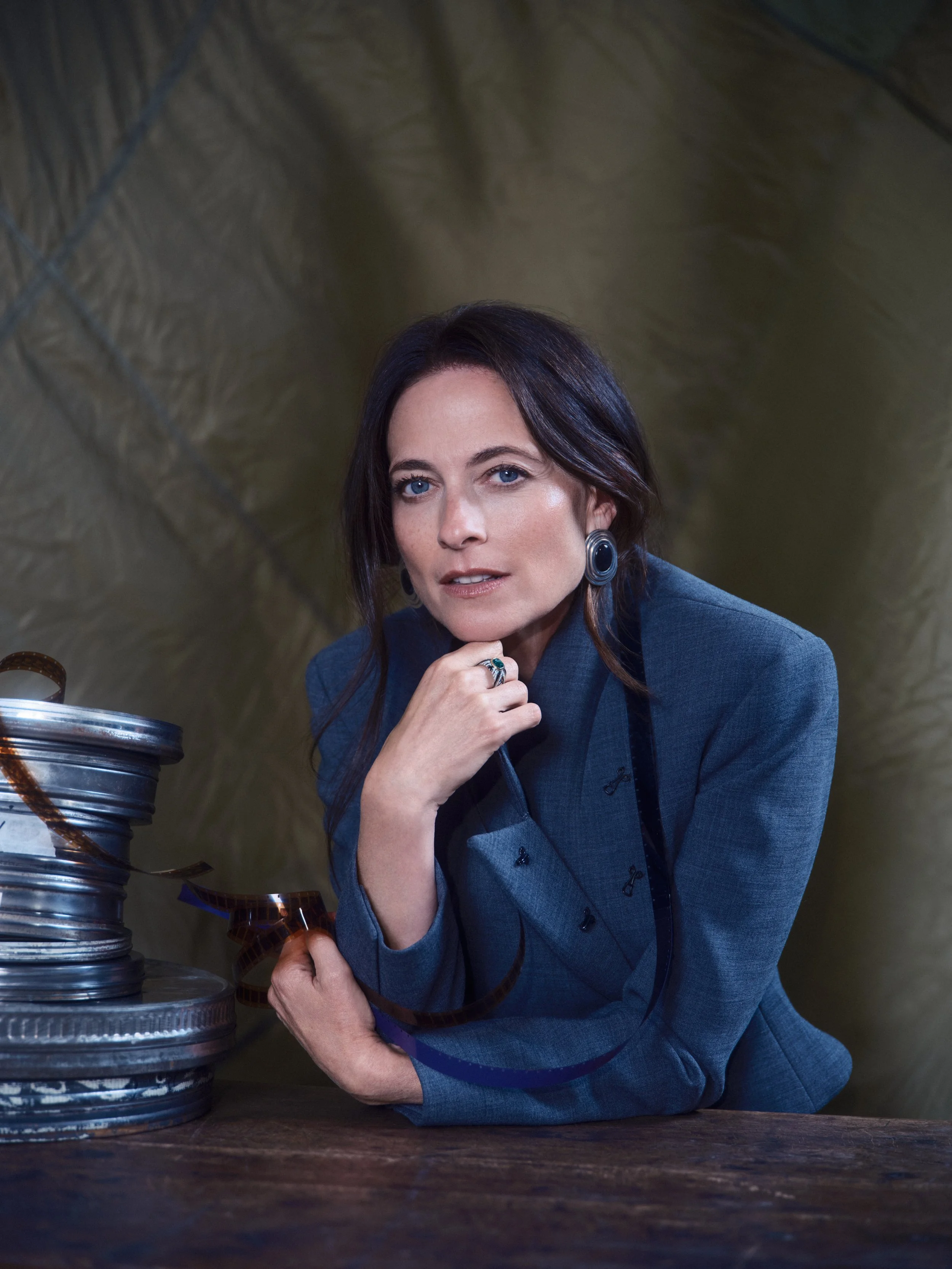 Lara Pulver_Solo_Portrait_312.jpg