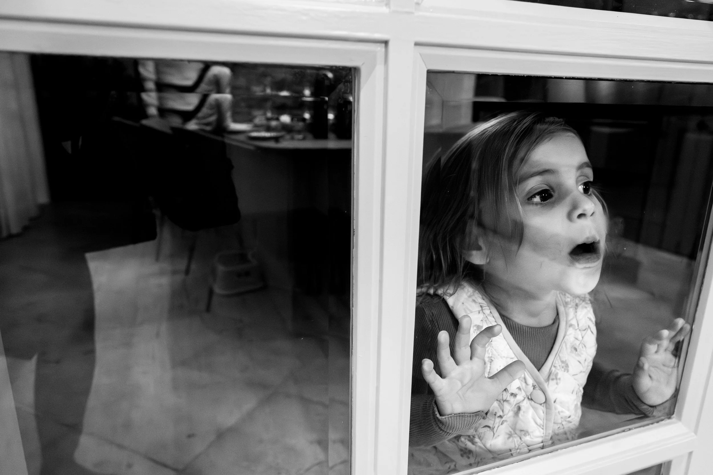 Is It Awkward to Have a Photographer in Your Home? What a Tucson Documentary Family Photo Session Really Feels Like