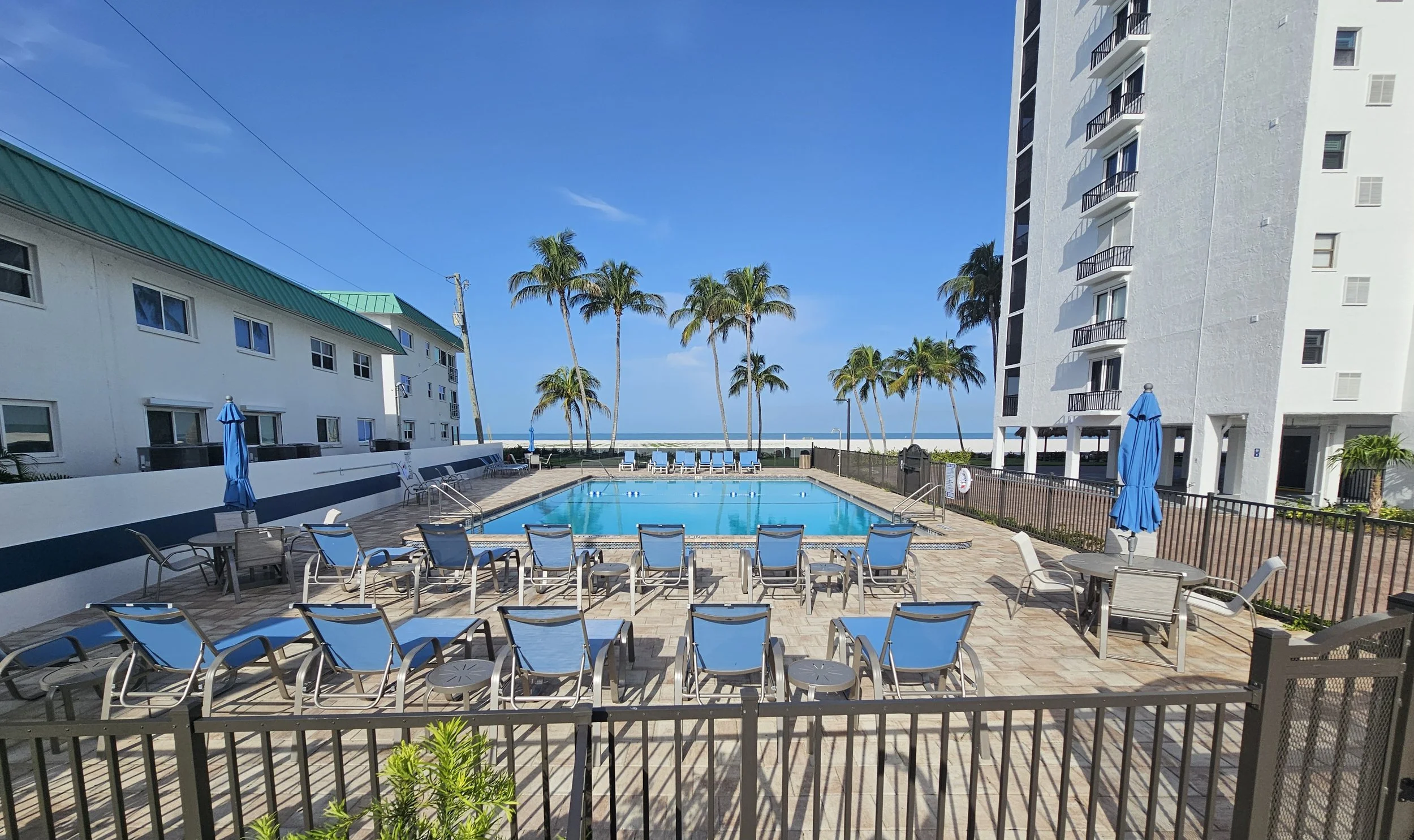 pool seating 2.jpg