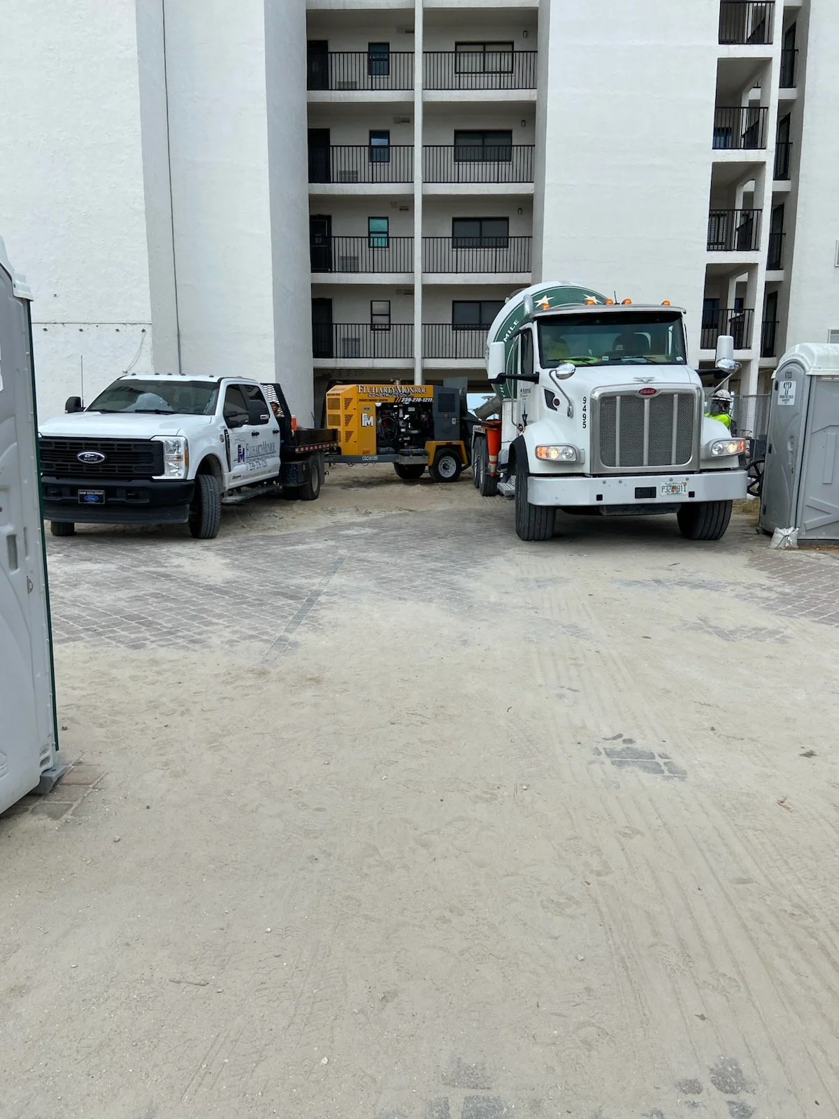 cement pour 110625.jpg