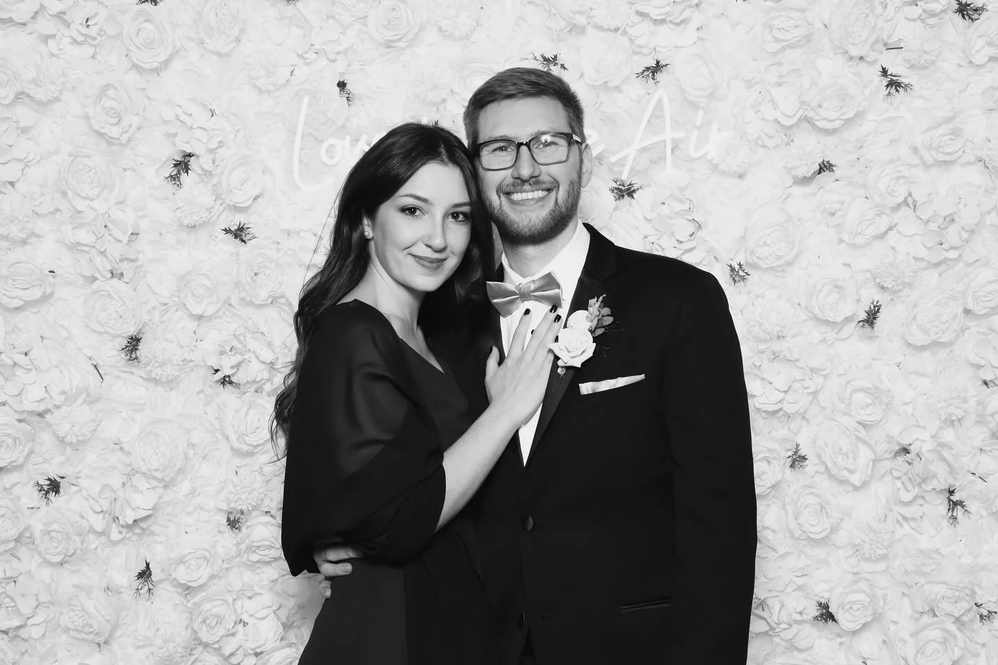 Timeless moments, captured in black and white. 🎞️✨

With wedding season just around the corner, it&rsquo;s time to start thinking about the details that make your big day unforgettable. There is something so classic about a crisp, white floral wall 