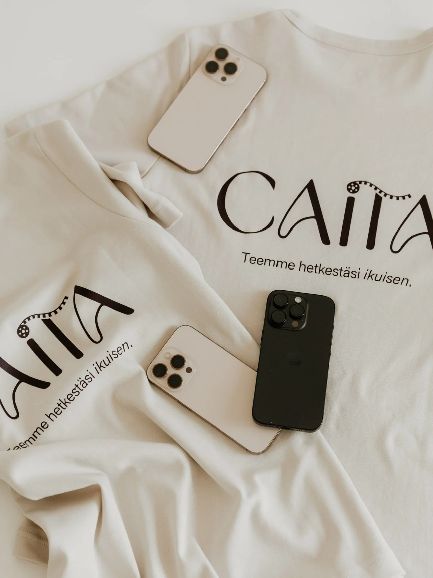 🎞️ MESSUARVONTA 🎞️

Olemme mukana t&auml;n&auml;&auml;n 10.1. FOR YOU- h&auml;&auml;messuilla.

Arvomme @haapaivaoulu messujen kunniaksi 30-60min MOMENT-kuvauspaketin (arvo 250&euro;)! Arvonta suoritetaan jo 11.1. Klo 20.00

Kuvaamme puhelimella la