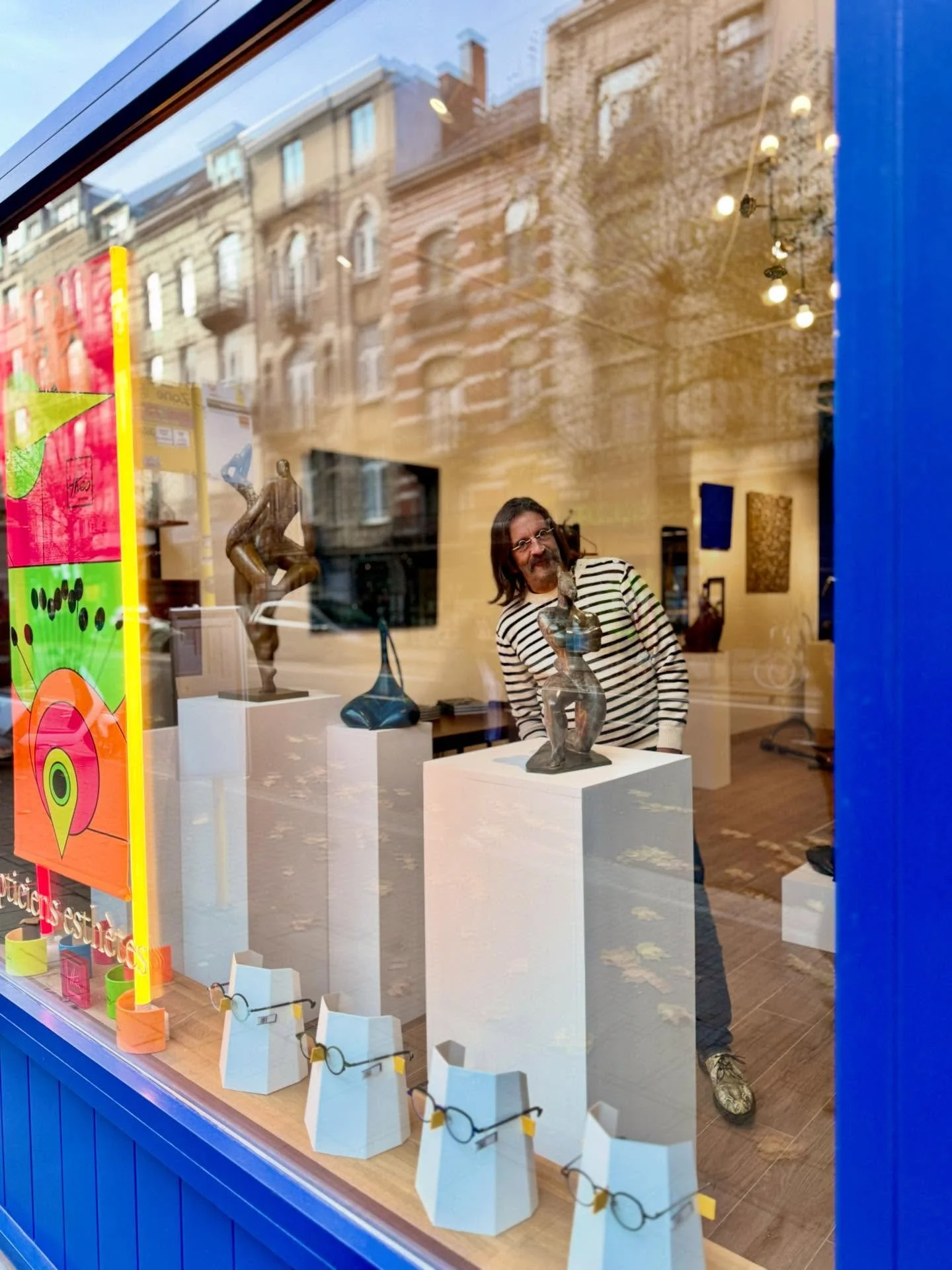 Retour en images sur notre vernissage du 22/11.

Merci aux artistes @mariemadeleinegautier et @__eric.deguingand__  ainsi qu&rsquo;&agrave; tous ceux qui ont partag&eacute; ce moment avec nous. 

#brussels #opticien #opticiensindependants #art #galer