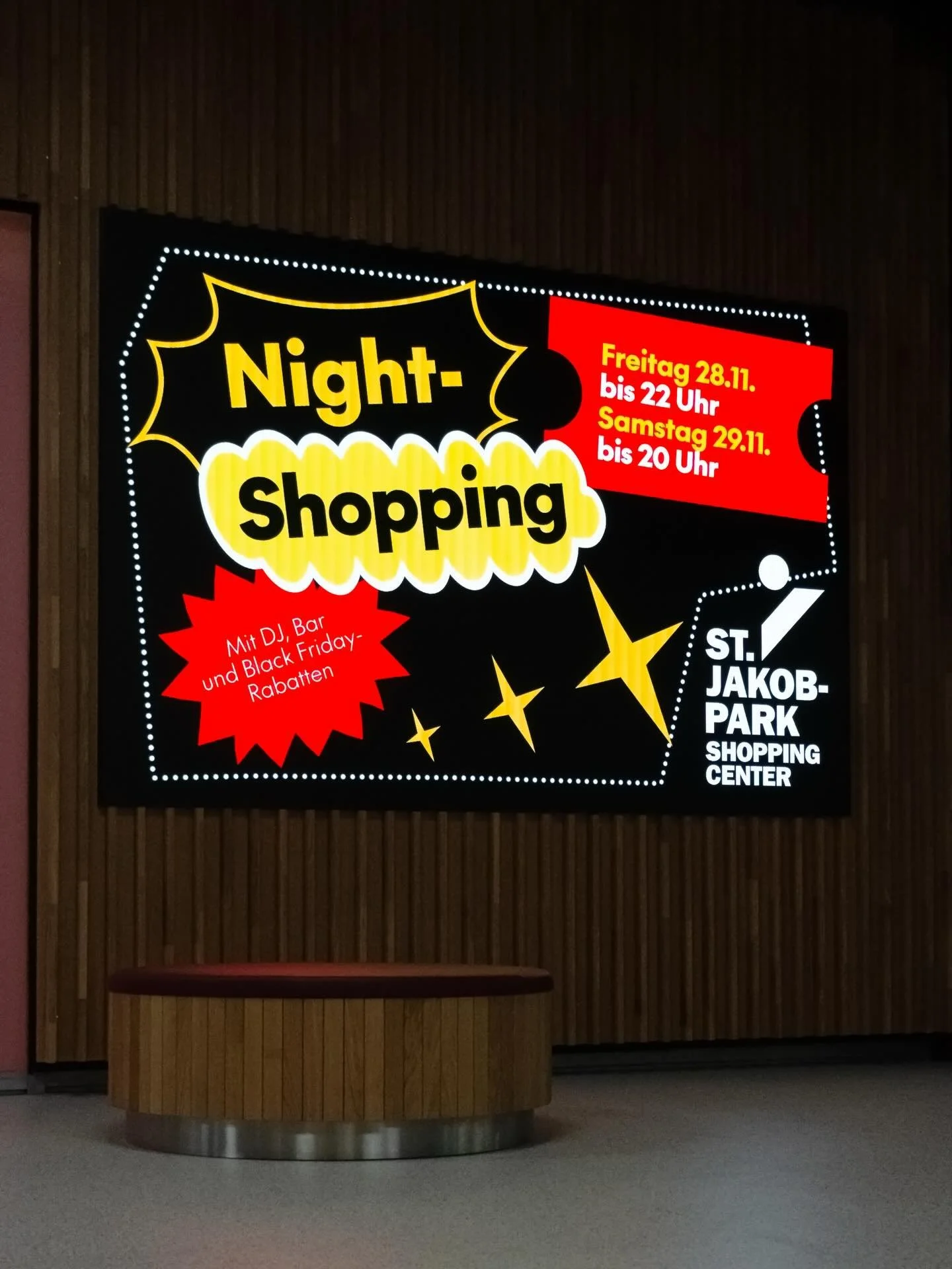 Hey, Shopping-Fans! 👀
Verpasst nicht das Nightshopping im St. Jakob-Park am 28. und 29. November ;) 
Und nat&uuml;rlich solltet ihr auch unsere Plakate in der Stadt und im Einkaufszentrum nicht verpassen! ❤️&zwj;🔥