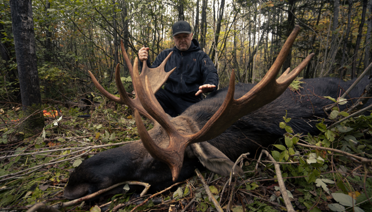 Charles Dorris - Guide de chasse à l'orignal