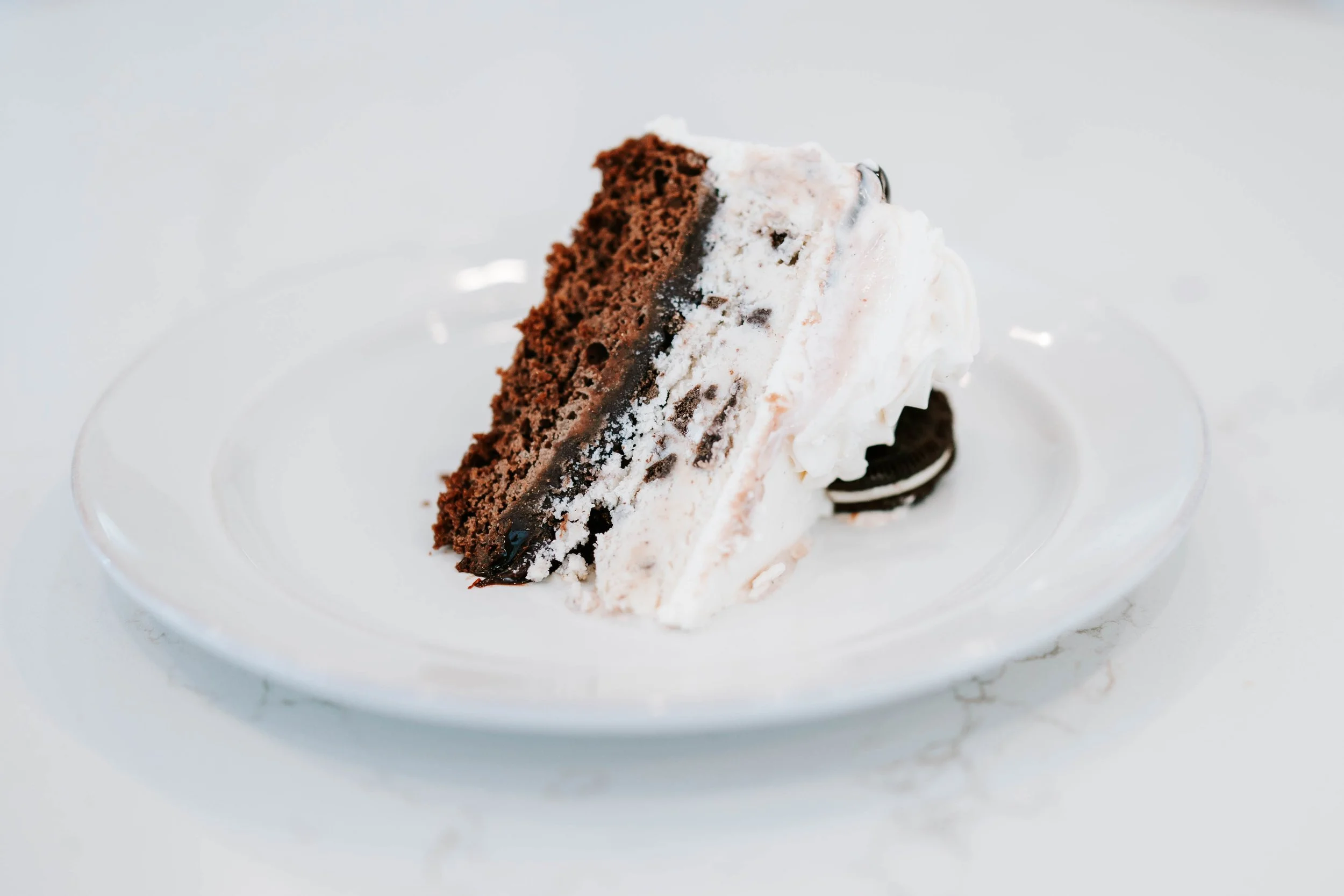 Cookies &amp; Cream Ice Cream Cake