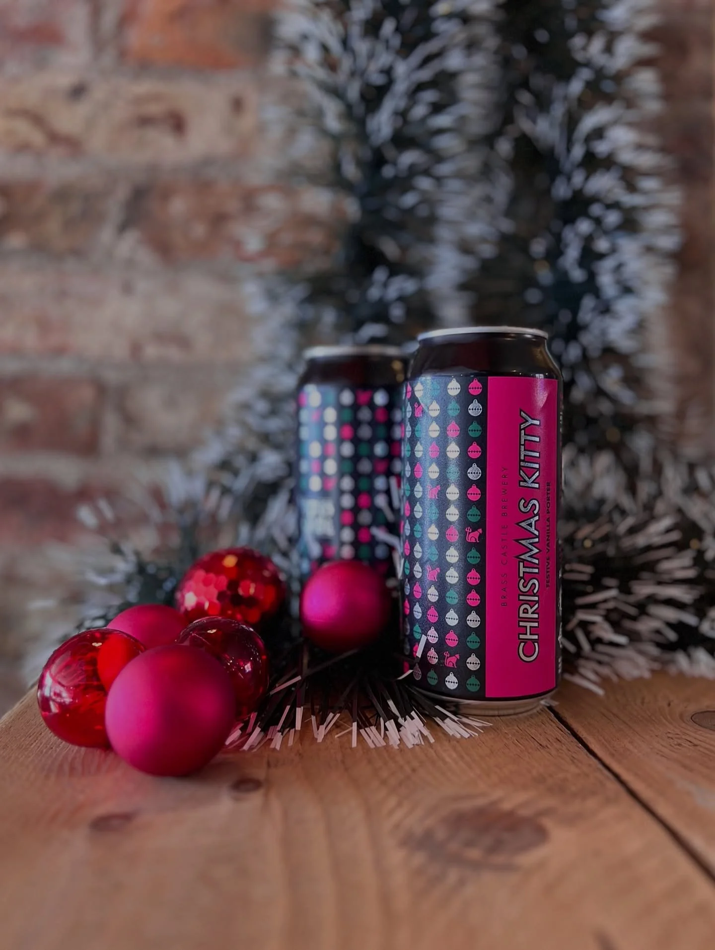 ✨CHRISTMAS KITTY 5.5% FESTIVE VANILLA PORTER✨

&lsquo;Tis the season folks - Christmas Kitty is back! We&rsquo;ve taken our classic Bad Kitty vanilla porter and added an abundance of spices and a generous helping of festive cheer, to create a seasona