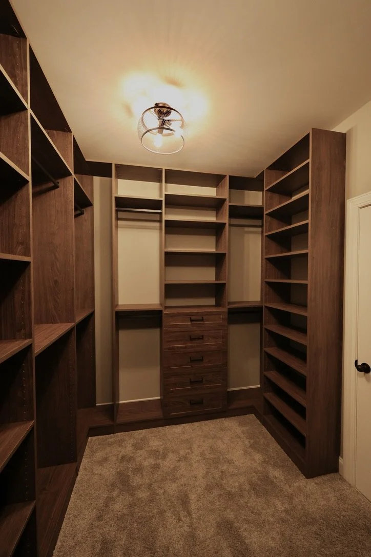 Master Closet - Cocoa