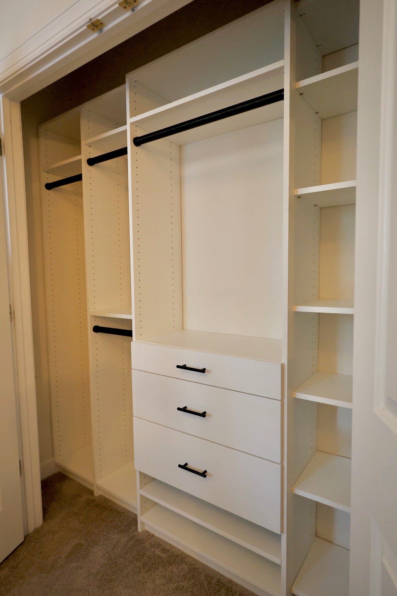 Reach-in Closet Kids