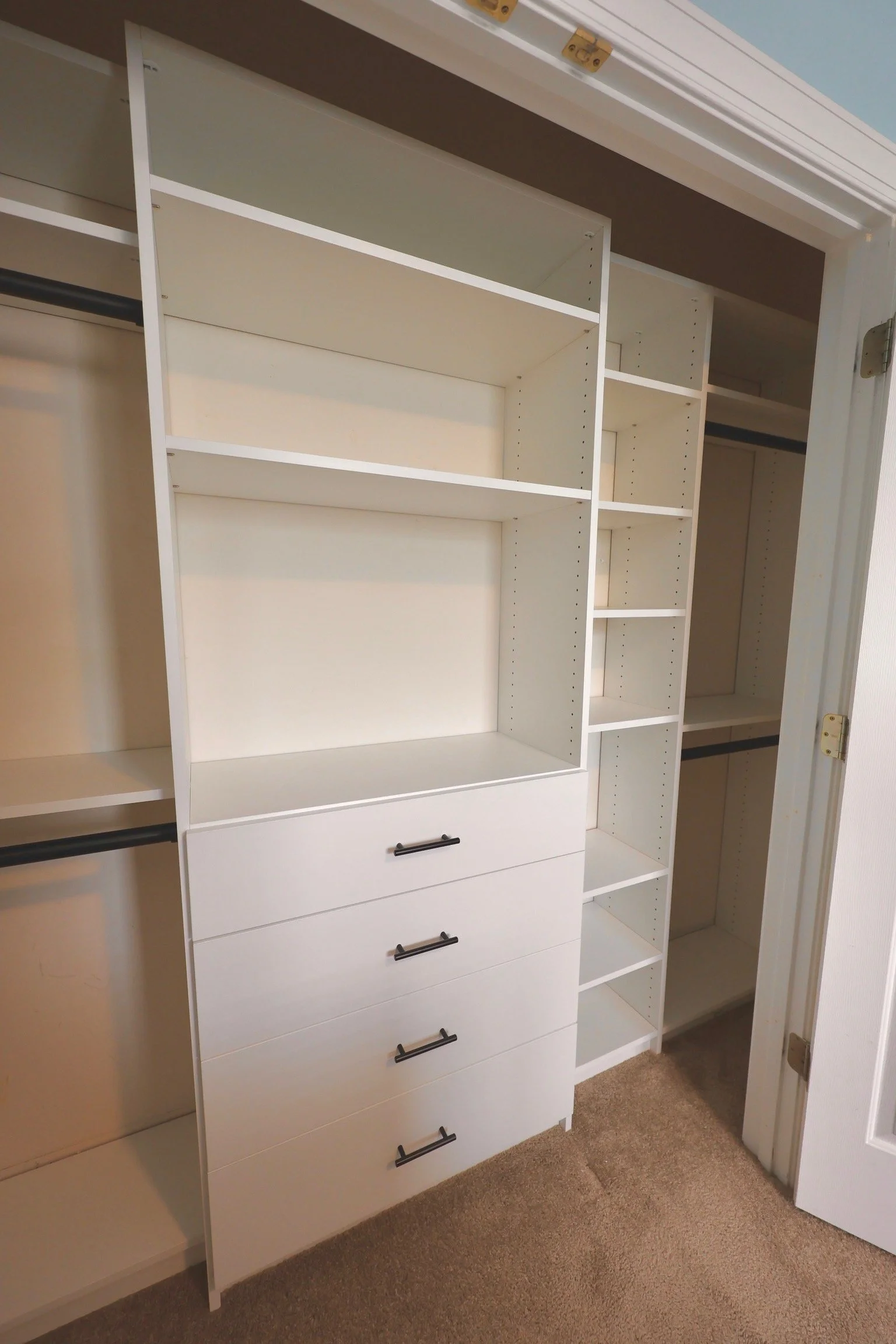 Reach-in Closet Kids