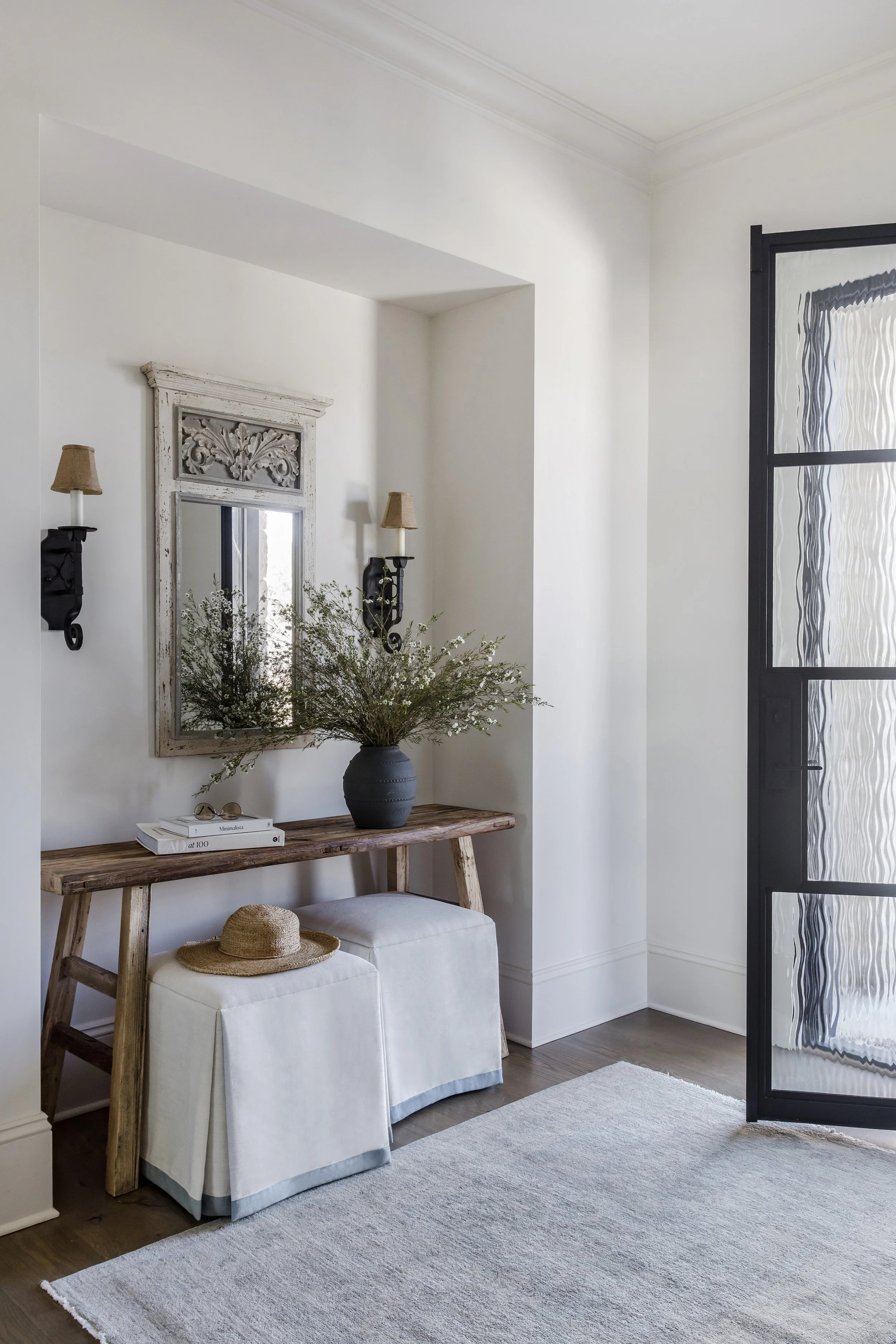 Cottages Drive Entryway 1.jpg