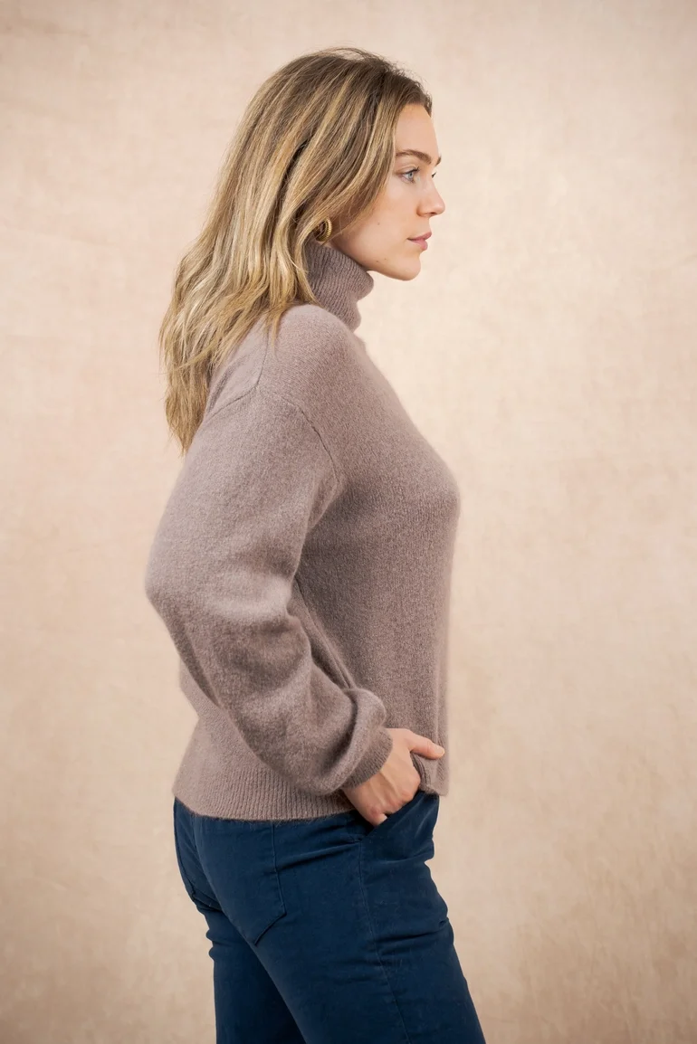 website - taupe balloon sweater 5.webp