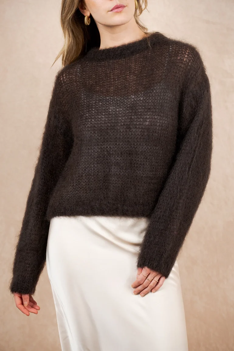 website round neck kid mohair brown.webp