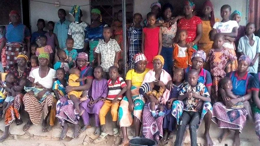       
  
      
  ANGREB I NIGERIA – SITUATIONEN FORVÆRRES  
 Situationen spidser til i Nigeria, hvor hungersnød, sult, corona og arbejdsløshed driver folk ud i bandemiljøer. Der har været adskillige bandeangreb det seneste år på landsbyer i både Ni