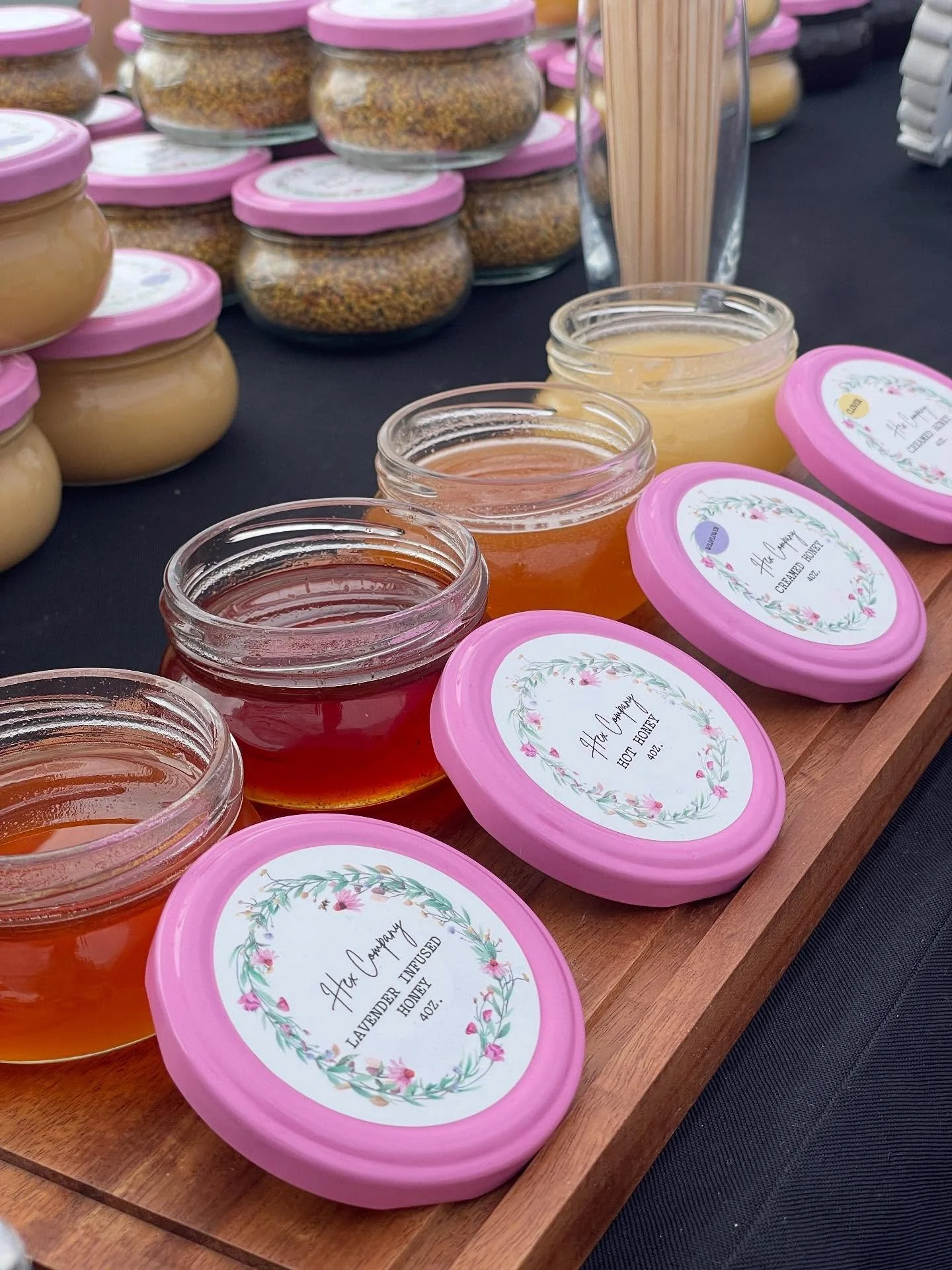 A little taste of Hex Co.
From our smooth creamed honeys to our flavorful infused honeys, catch us at our festivals to sample them all and find the one you love.