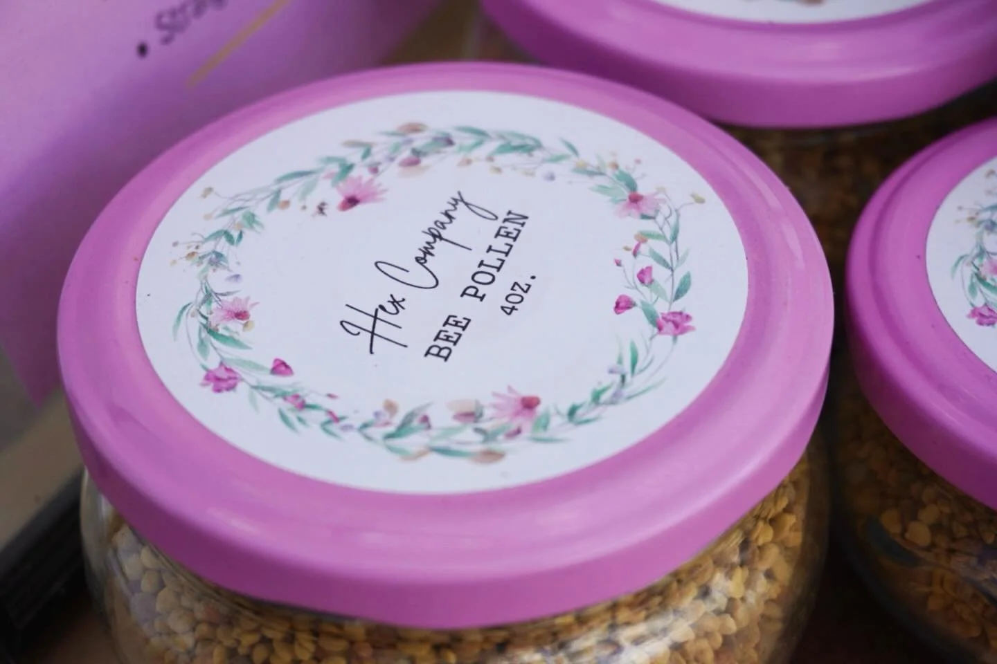 A true superfood straight from the hive 

Our Bee Pollen is packed with protein, vitamins and antioxidants making it a natural way to support energy, immunity, and overall wellness. Just a sprinkle goes a long way.

Pair with smoothies, use as a sala