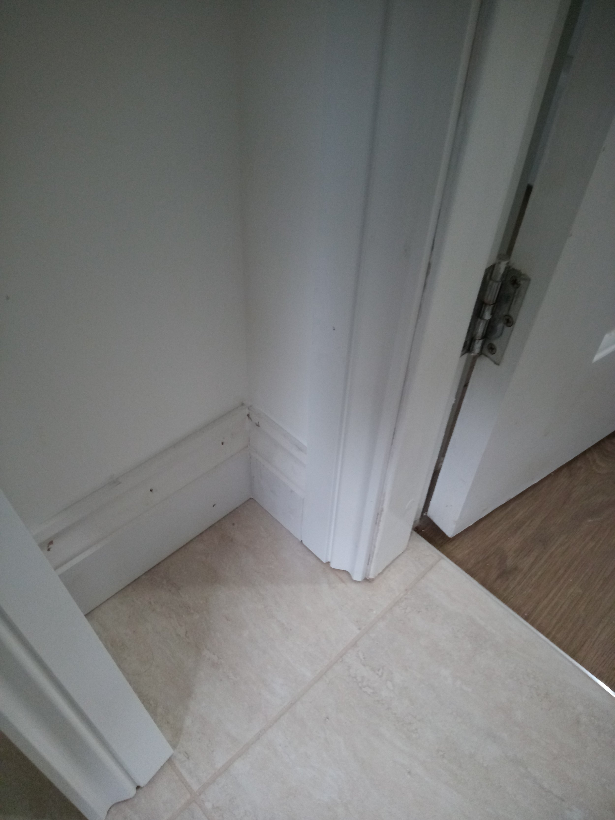 Prefinished architrave and skirting