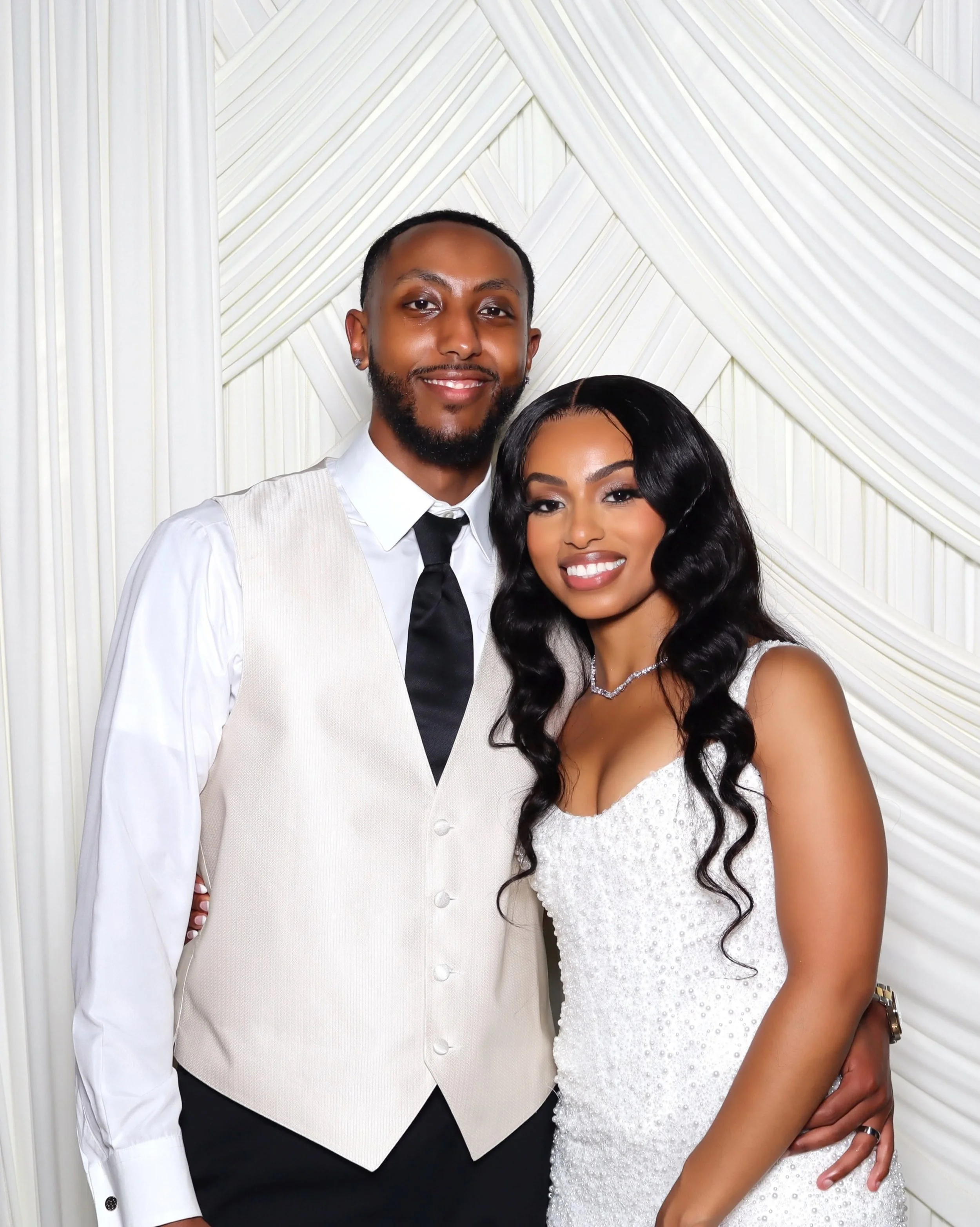 Mimi &amp; Robie - 09.19.2026 🕊️🤍

[MN Photobooth, Minnesota Photobooth, Wedding Photobooth, Luxury Photobooth, Twin Cities Photobooth, Draped Backdrop, Drapery, Minneapolis Photobooth, Event Photobooth]