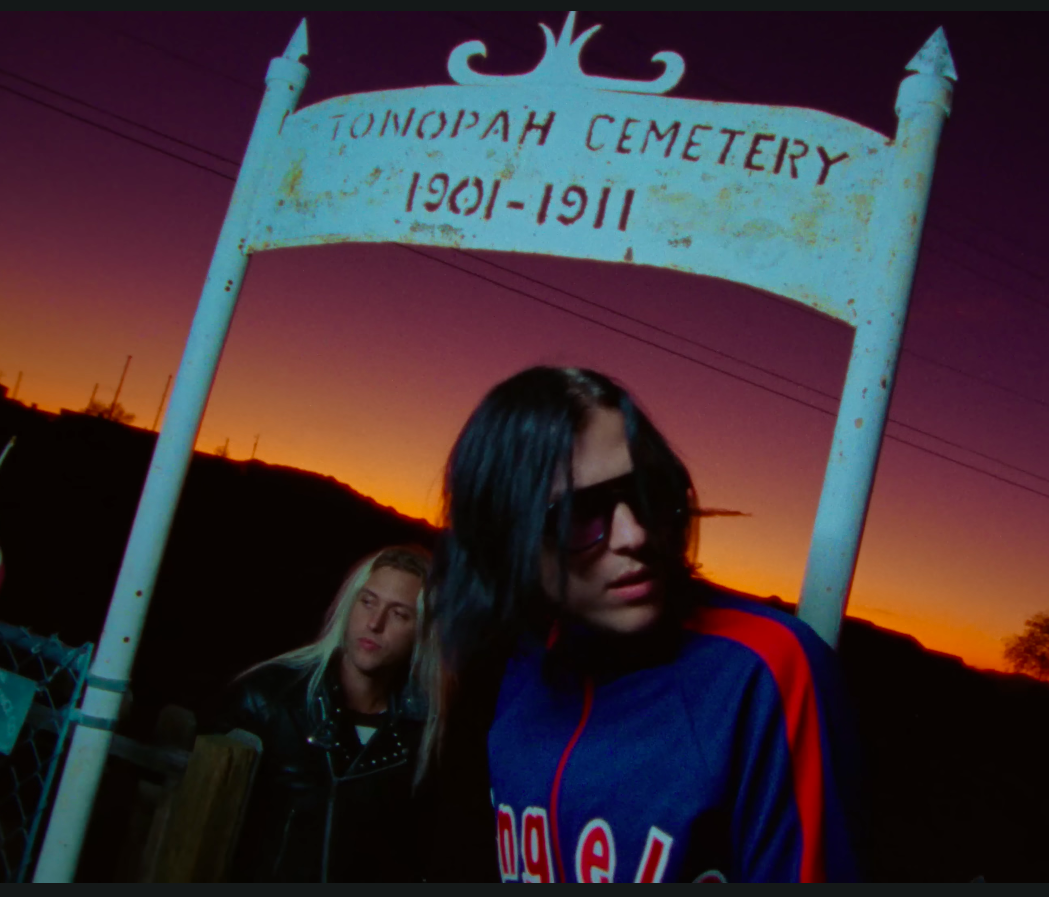 Noize Magazine review of The Gardens single titled 'Ugly' written by Bella Berry