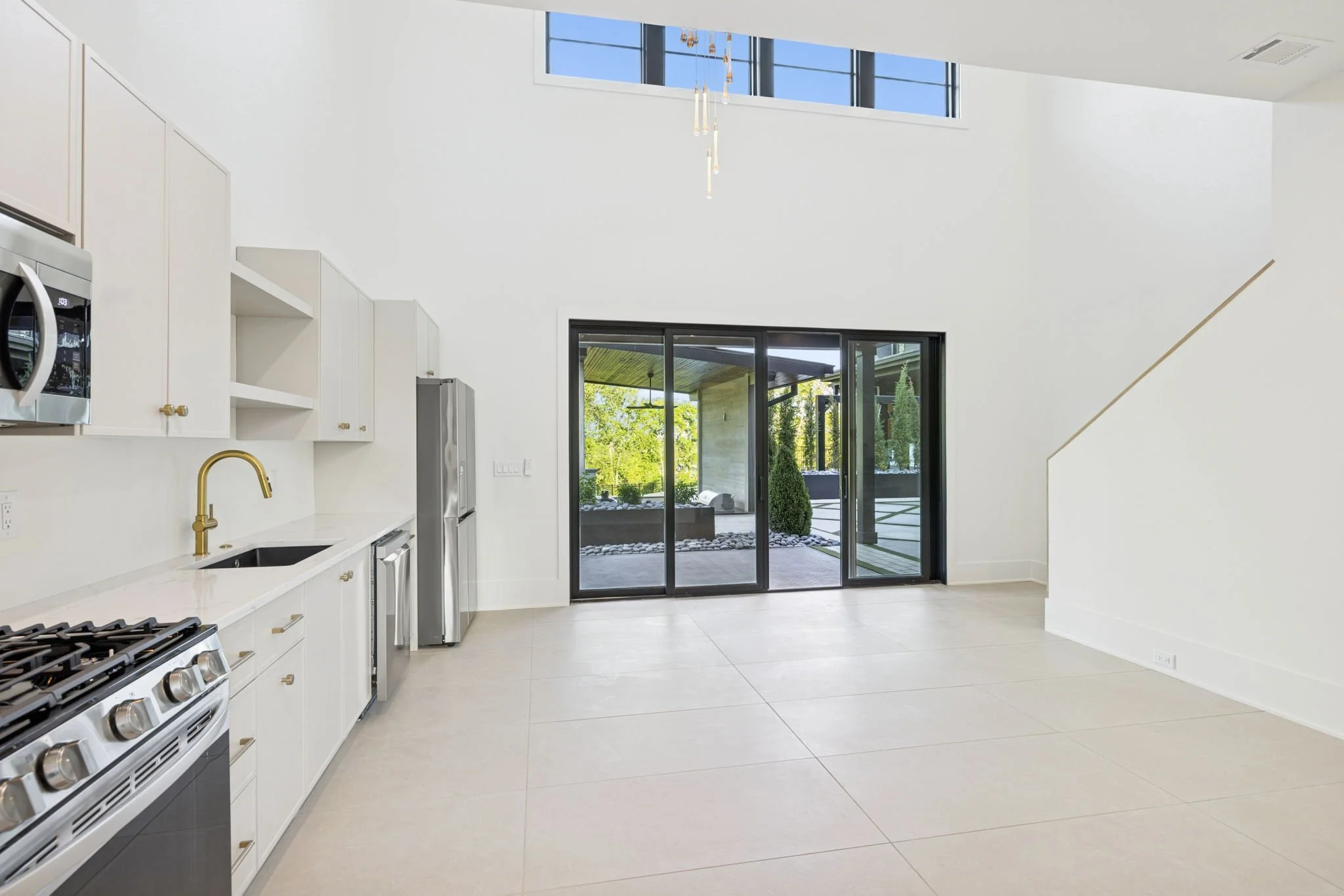 320-9636 Concord Rd - 306.jpg