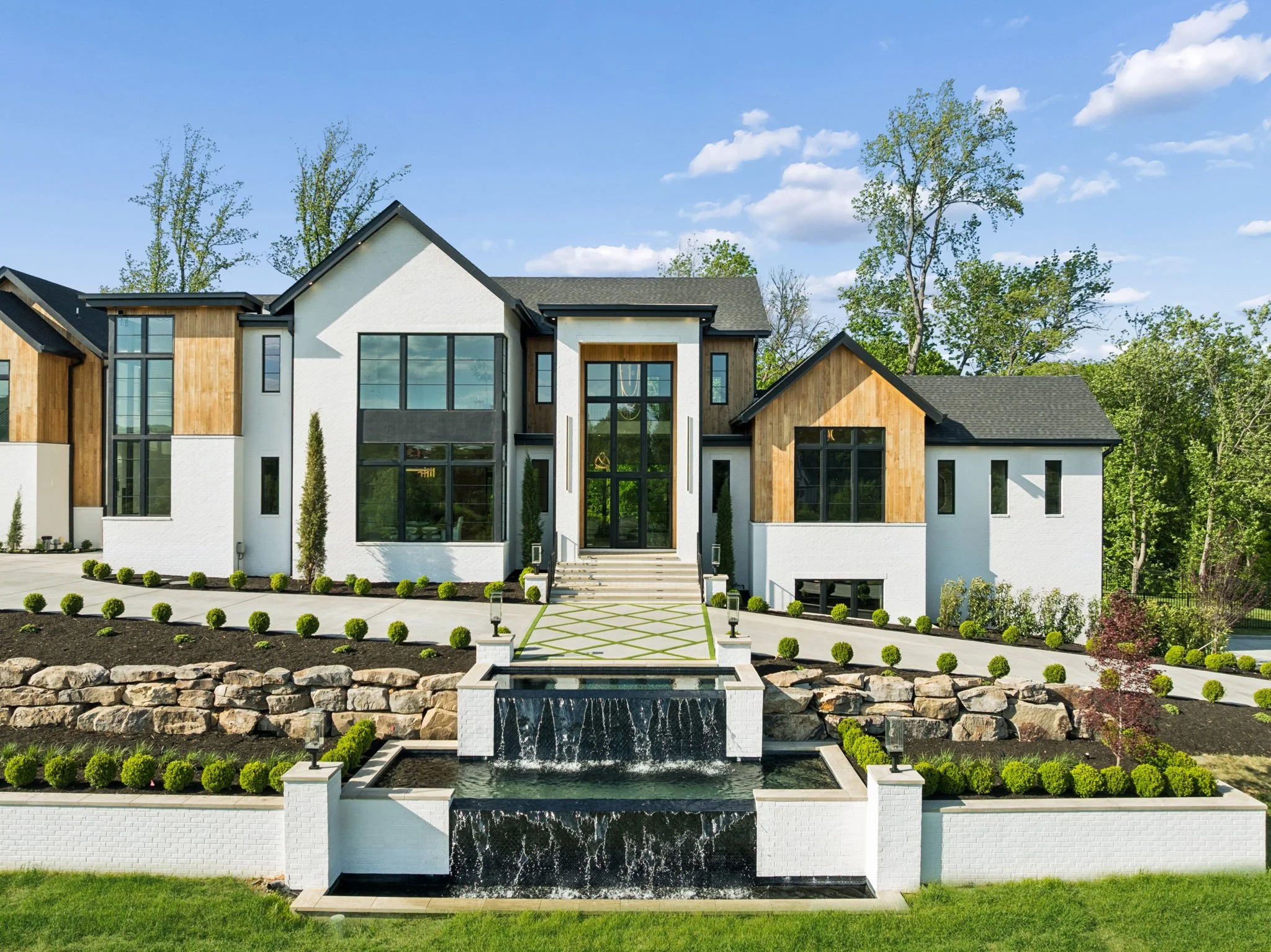 8-9636 Concord Rd - 373.jpg