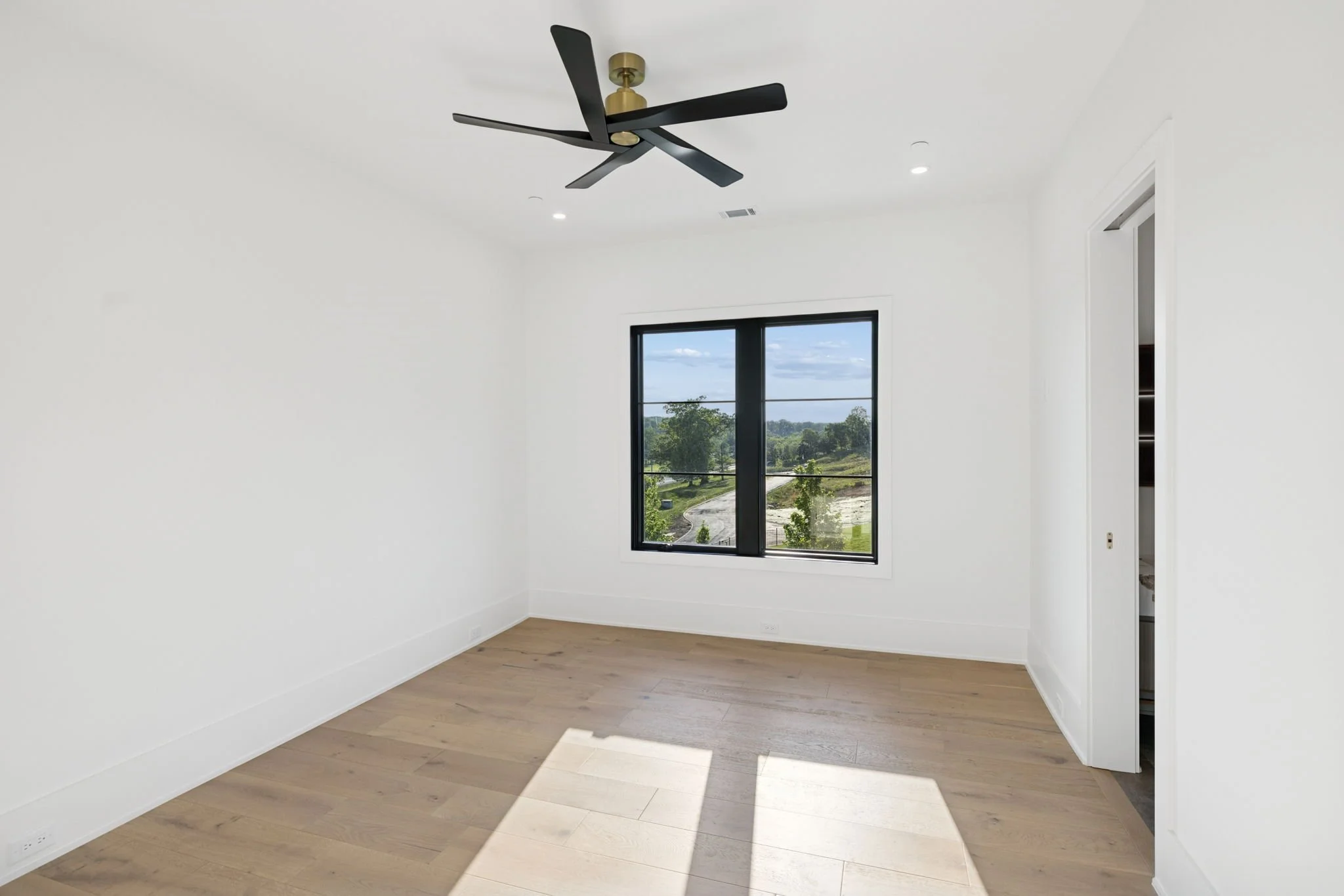 289-9636 Concord Rd - 275.jpg