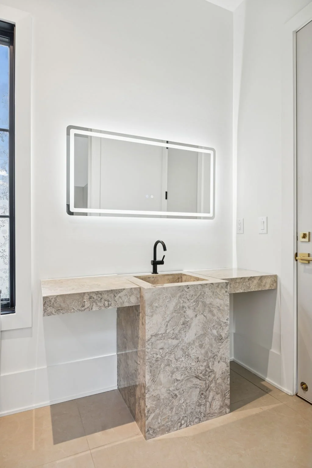 321-9636 Concord Rd - 307.jpg