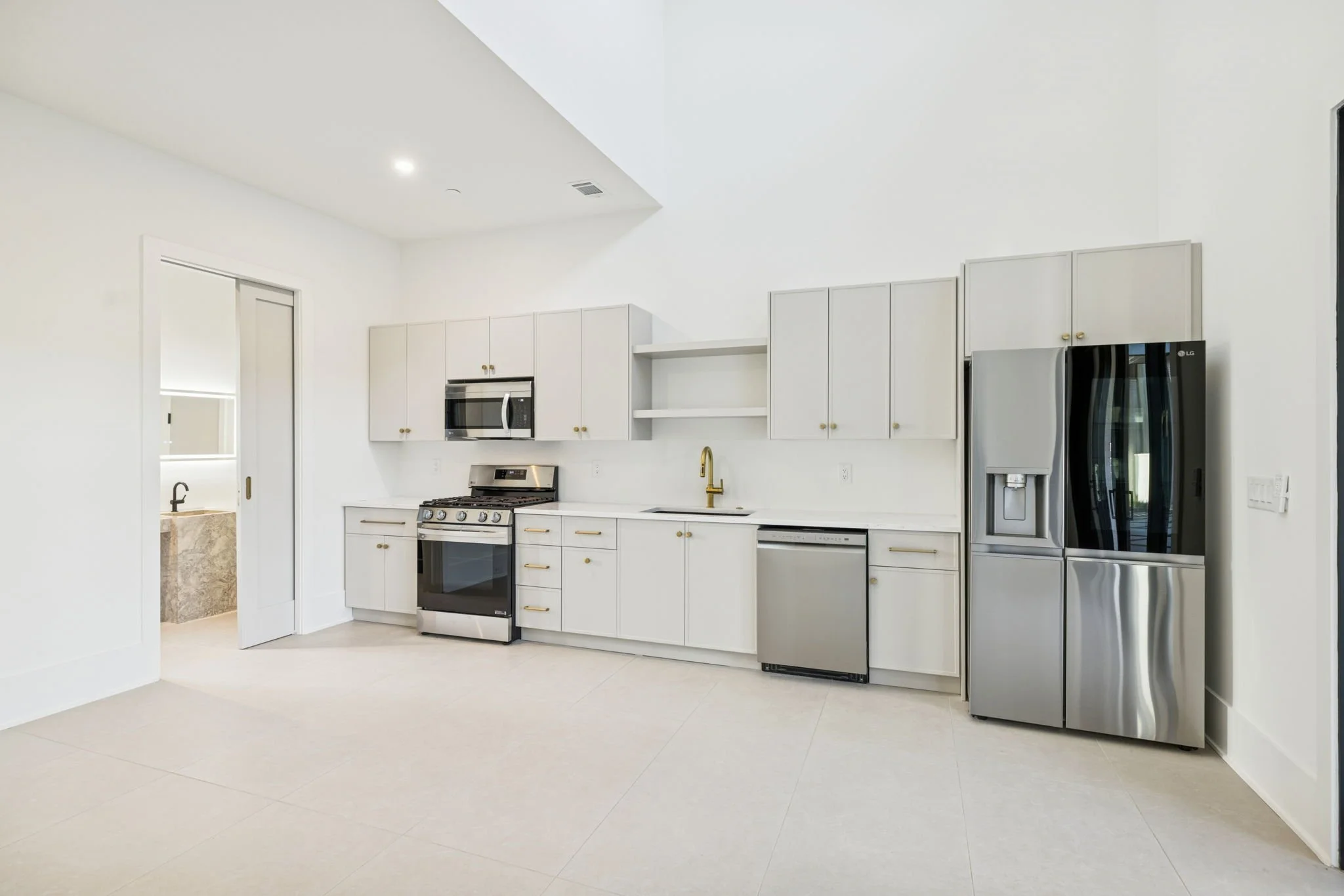 319-9636 Concord Rd - 305.jpg