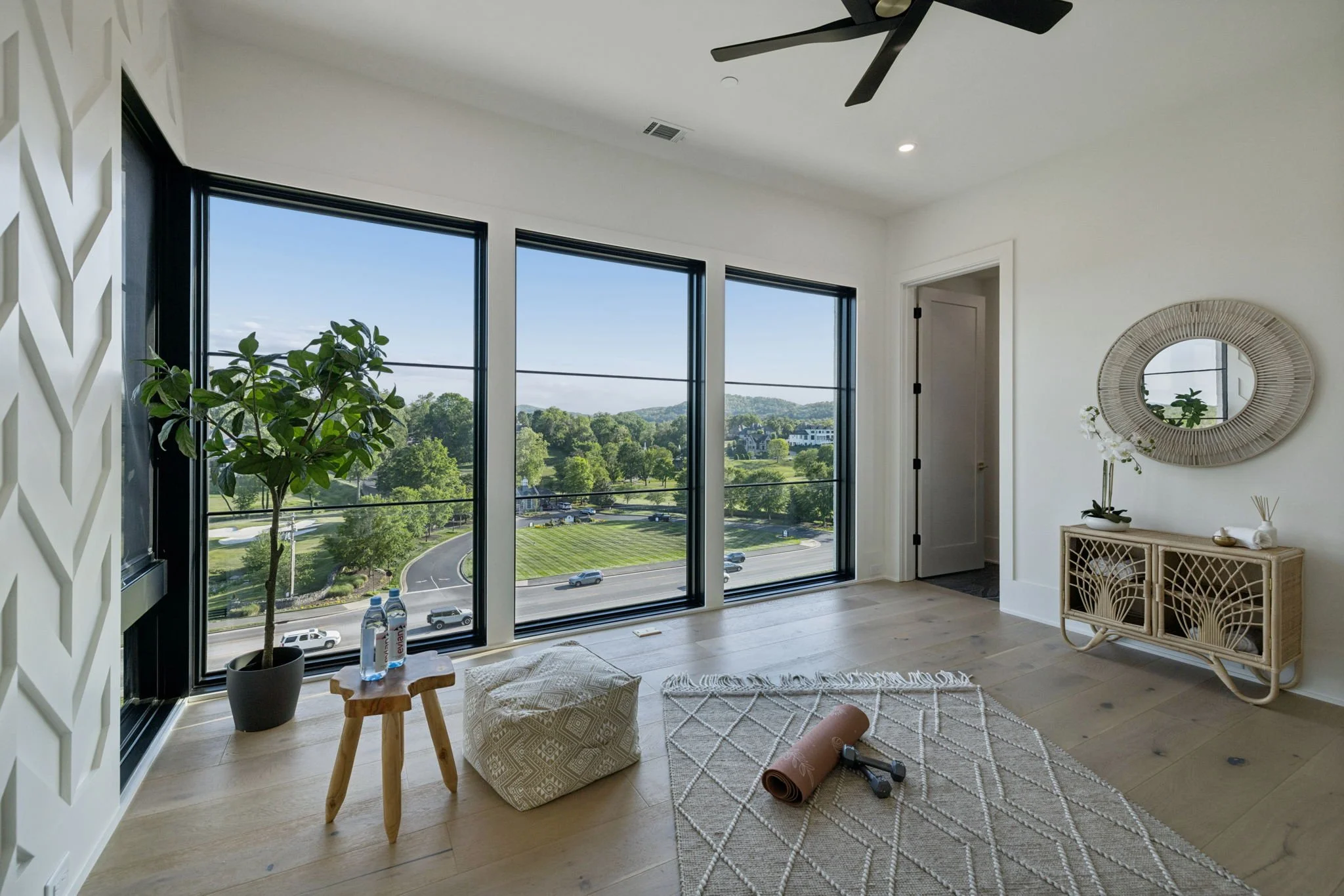 268-9636 Concord Rd - 254.jpg