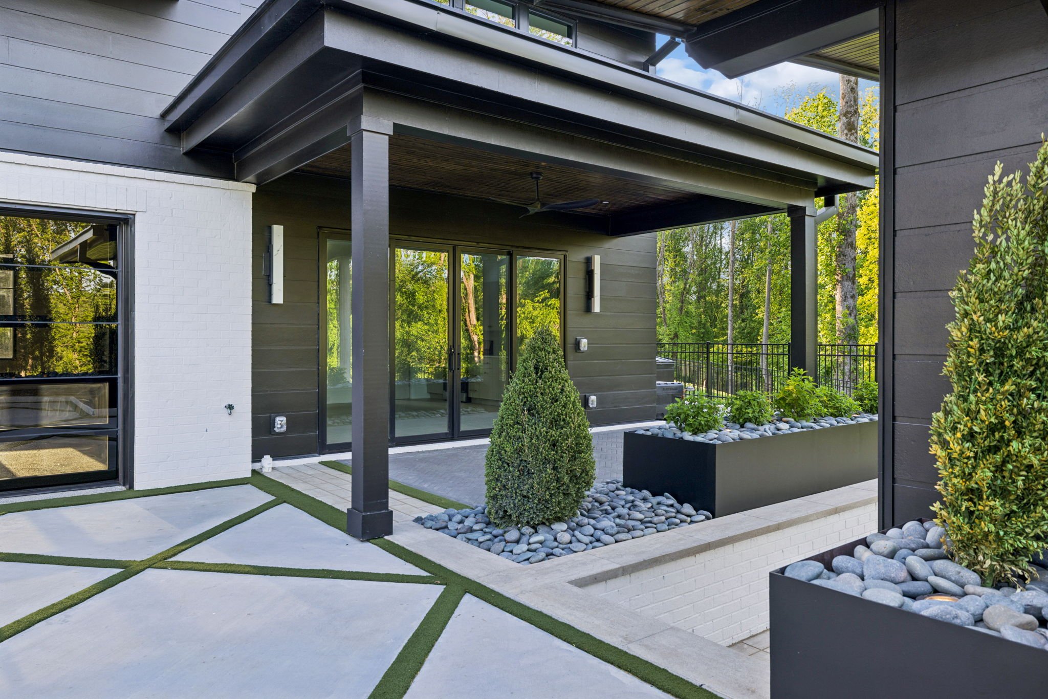 378-9636 Concord Rd - 364.jpg