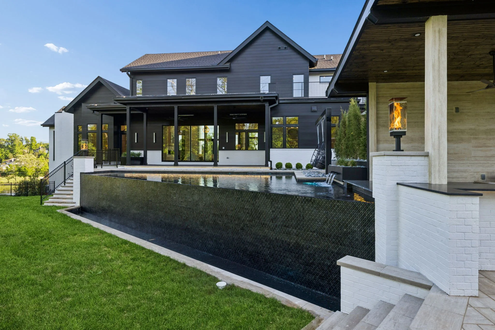 364-9636 Concord Rd - 350.jpg