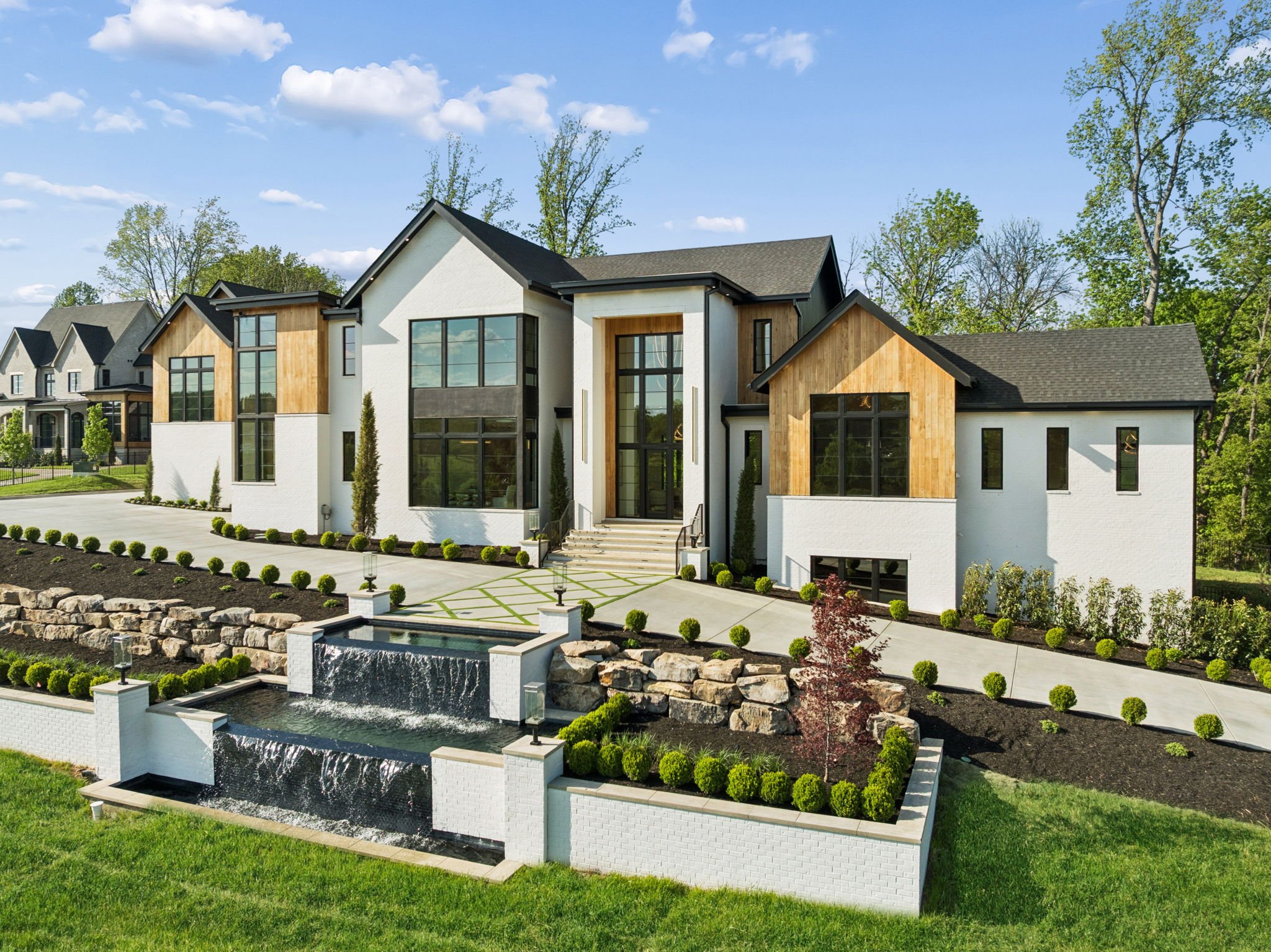 396-9636 Concord Rd - 397.jpg