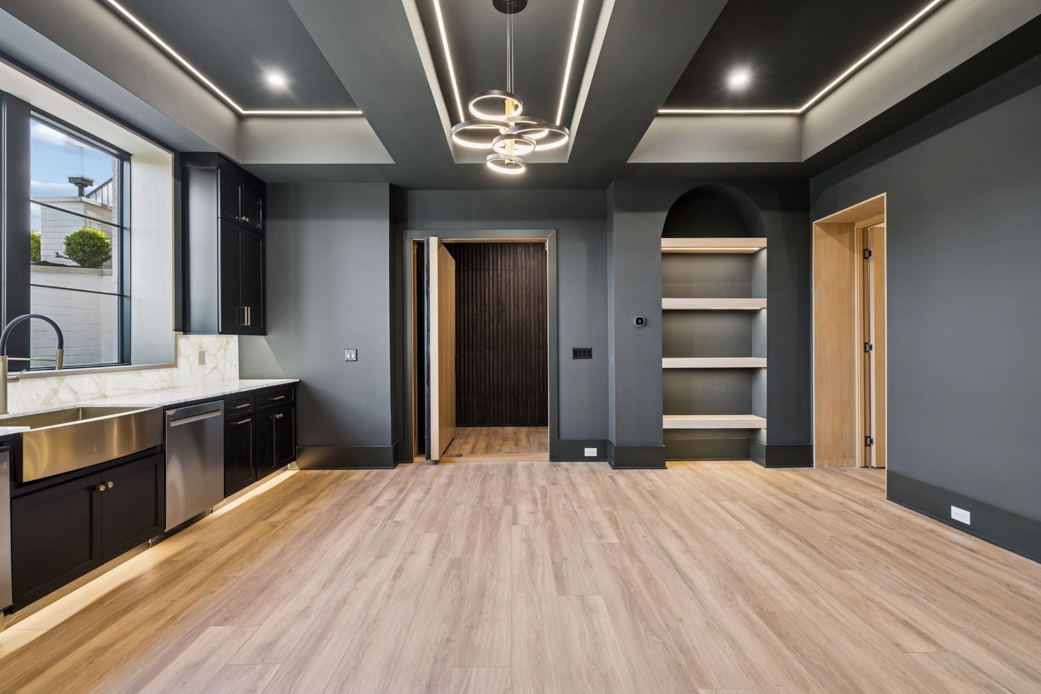 307-9636 Concord Rd - 293.jpg