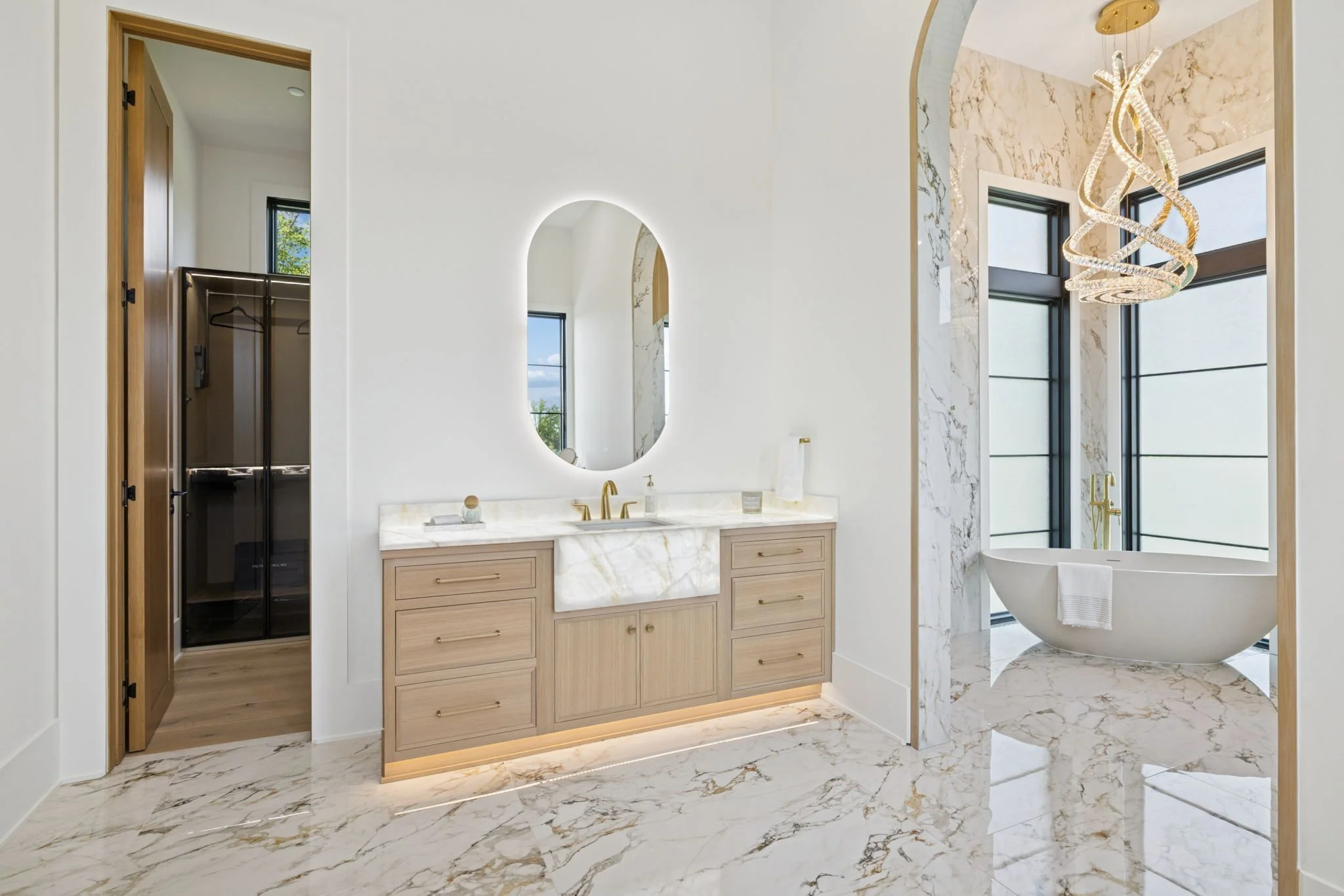 216-9636 Concord Rd - 202.jpg