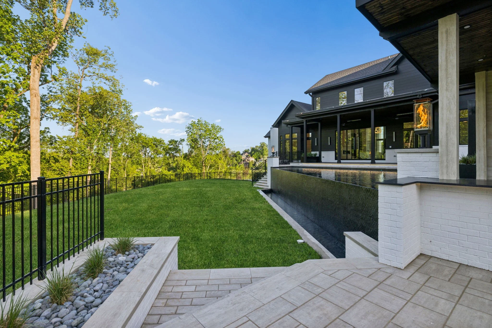 360-9636 Concord Rd - 346.jpg