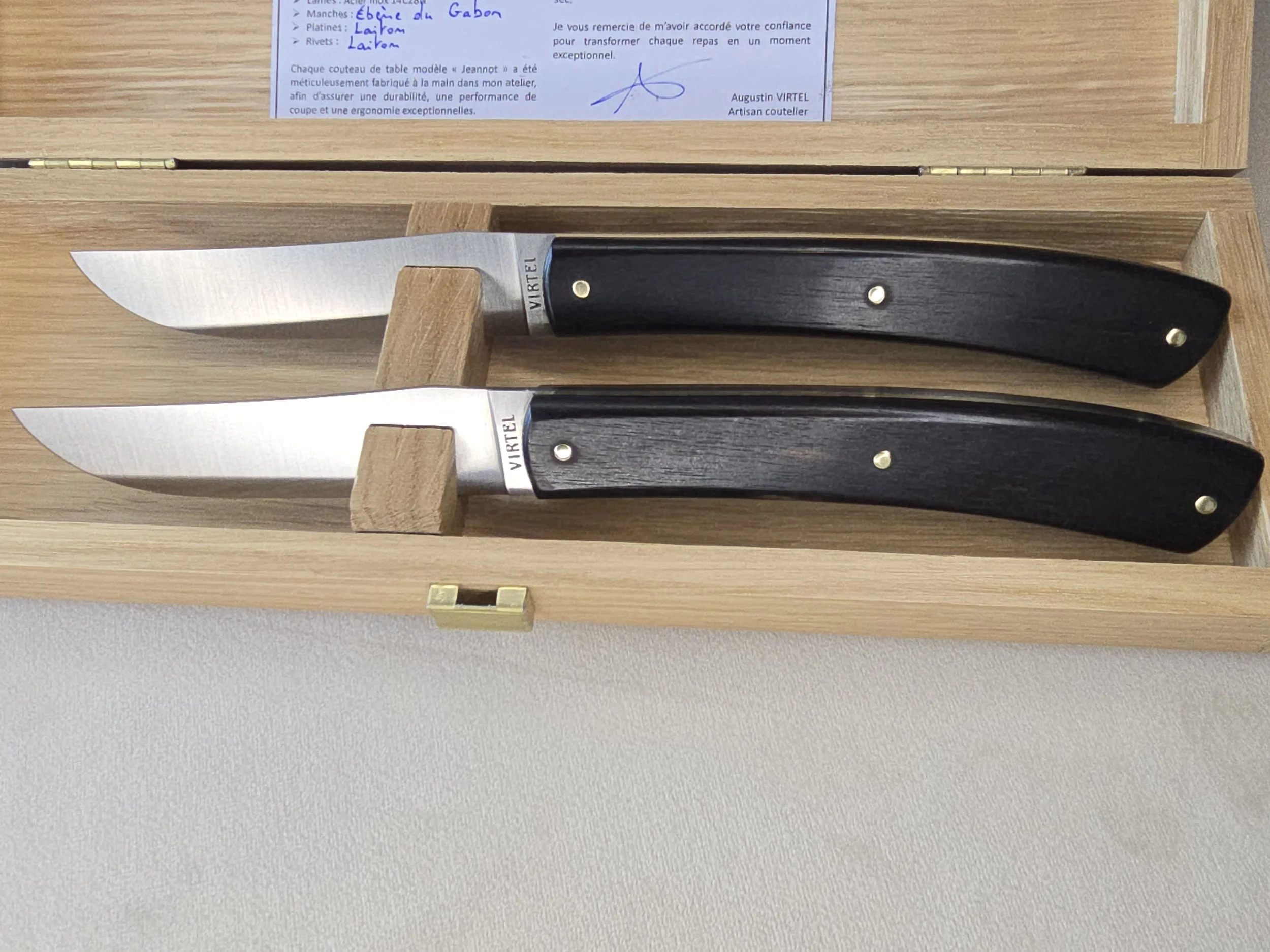 Coffret 2 couteaux de table - Ébène du Gabon / Acier Inoxydable 14C28N