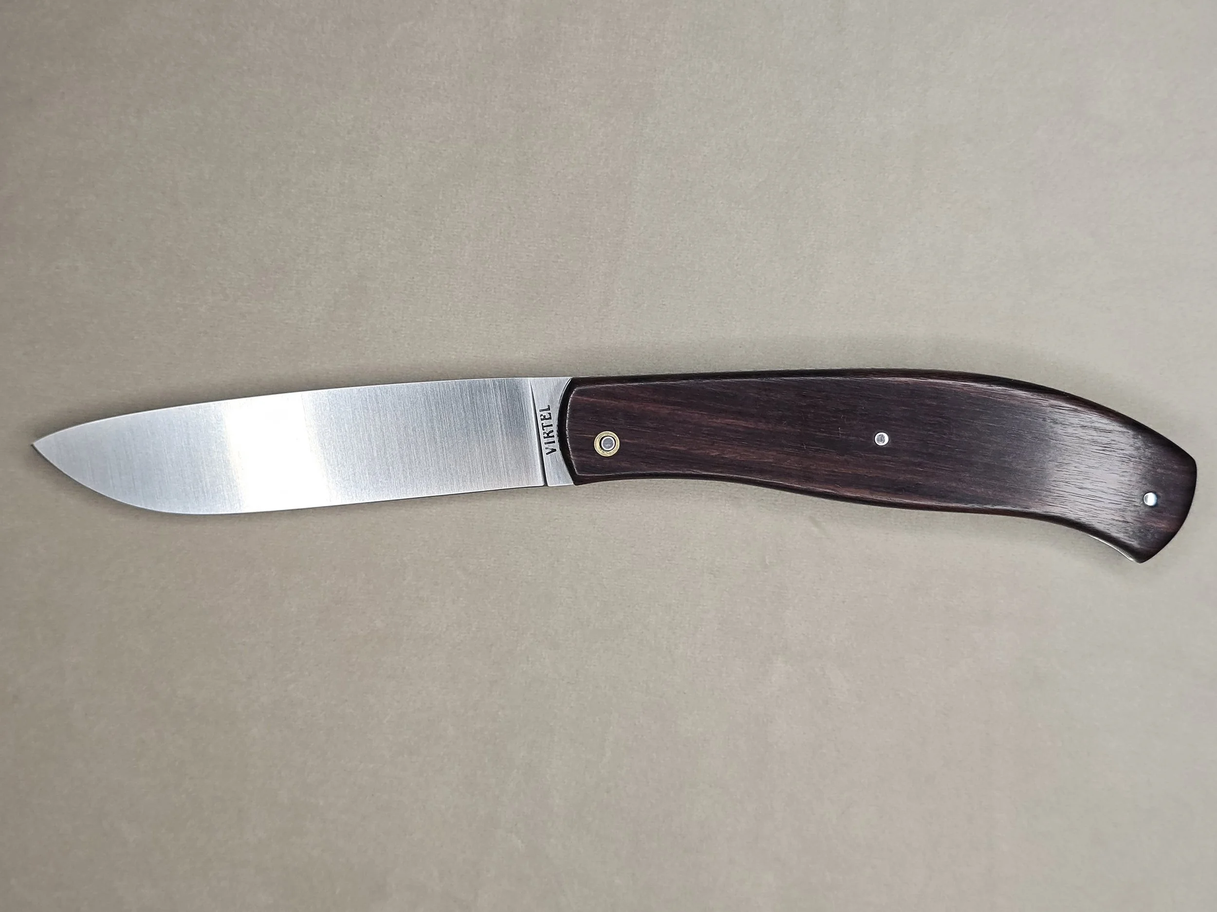 Couteau Le René - Bois de Violette / Acier Carbone C130