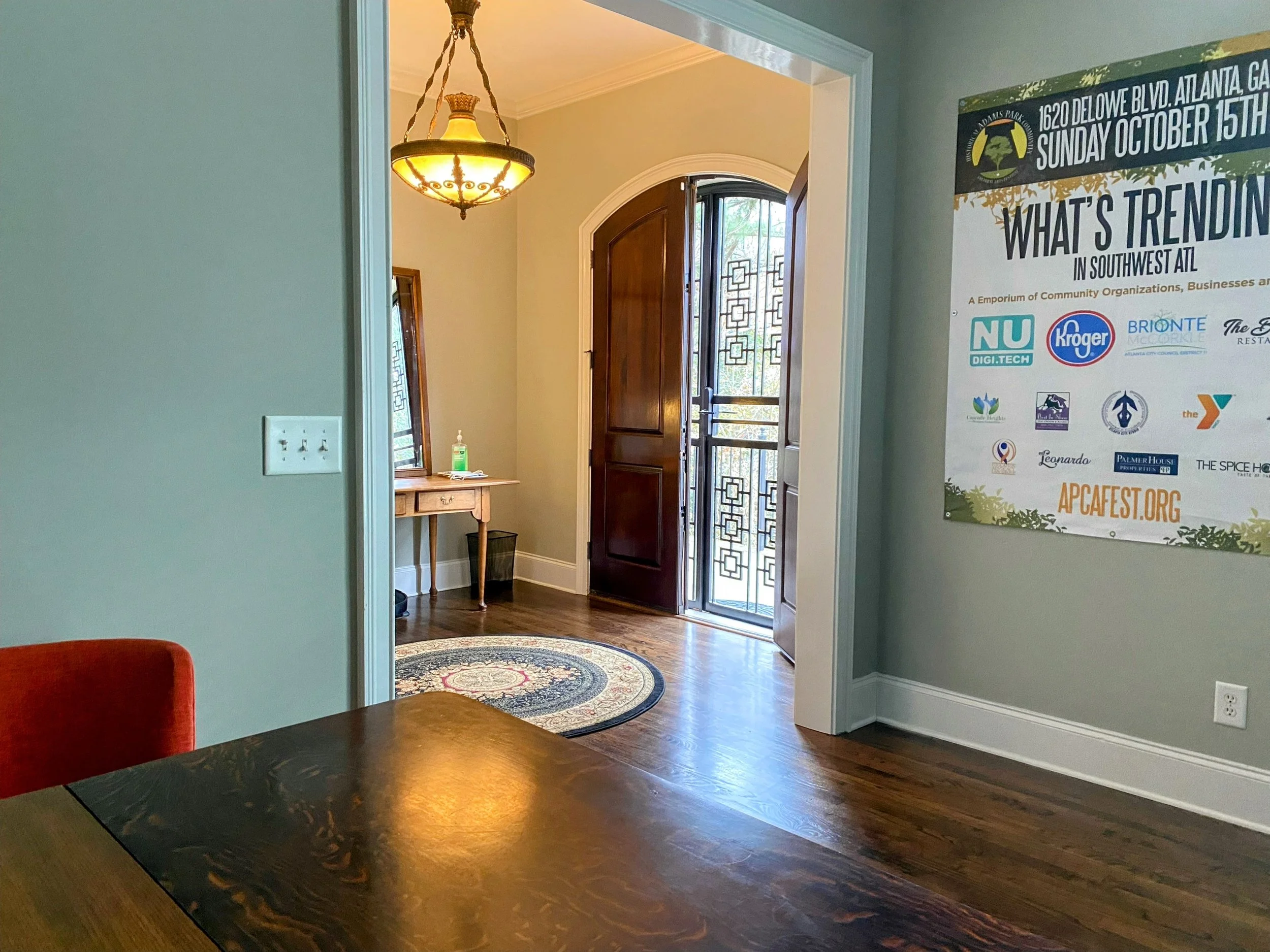 Foyer: LR pic.JPG