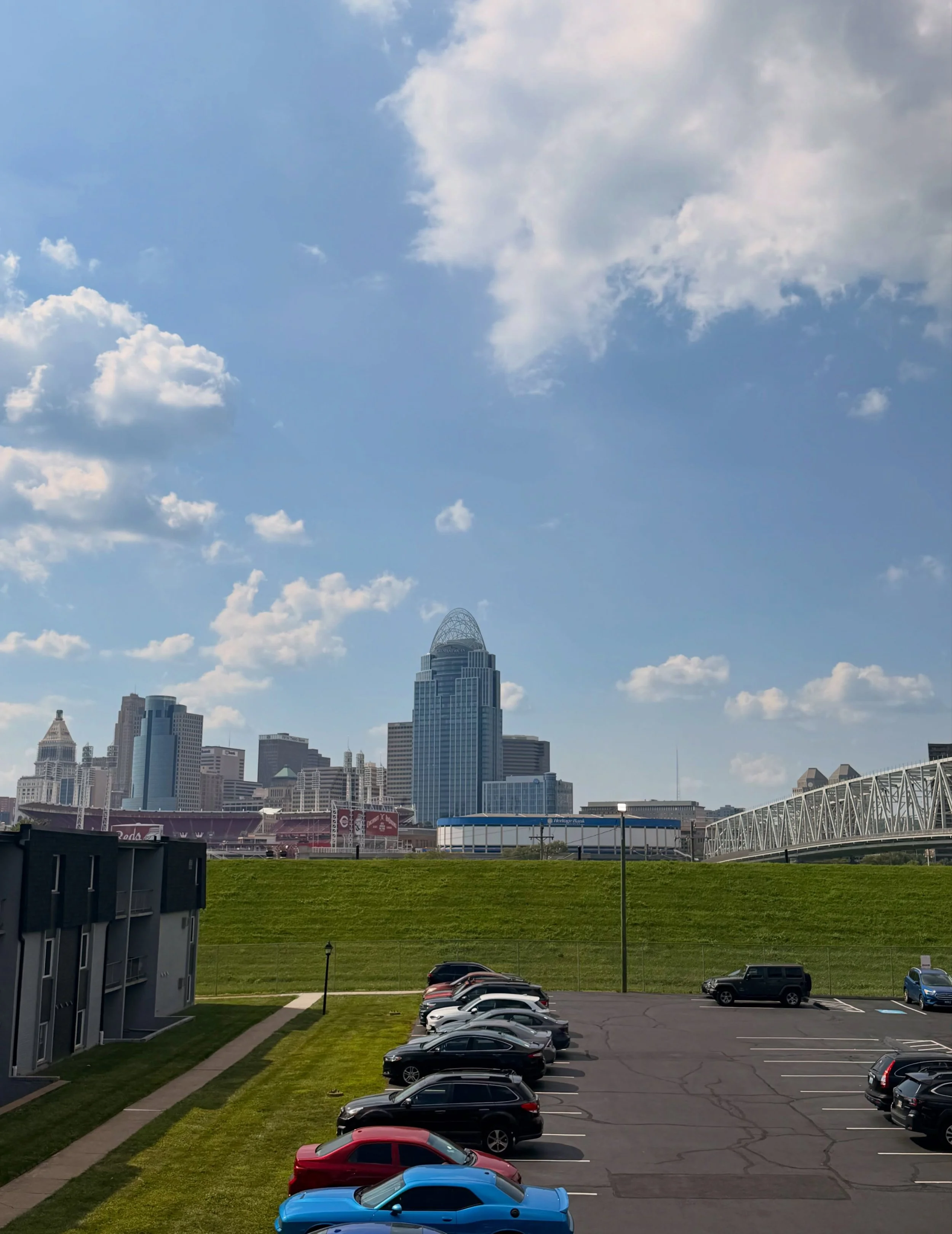 Your commute could include this view. 🌇✨

Wake up just minutes from Downtown Cincinnati while enjoying the charm of Newport living. Coffee on your balcony, skyline views, and everything you love just around the corner.

🏙️ Ready to call this home?
