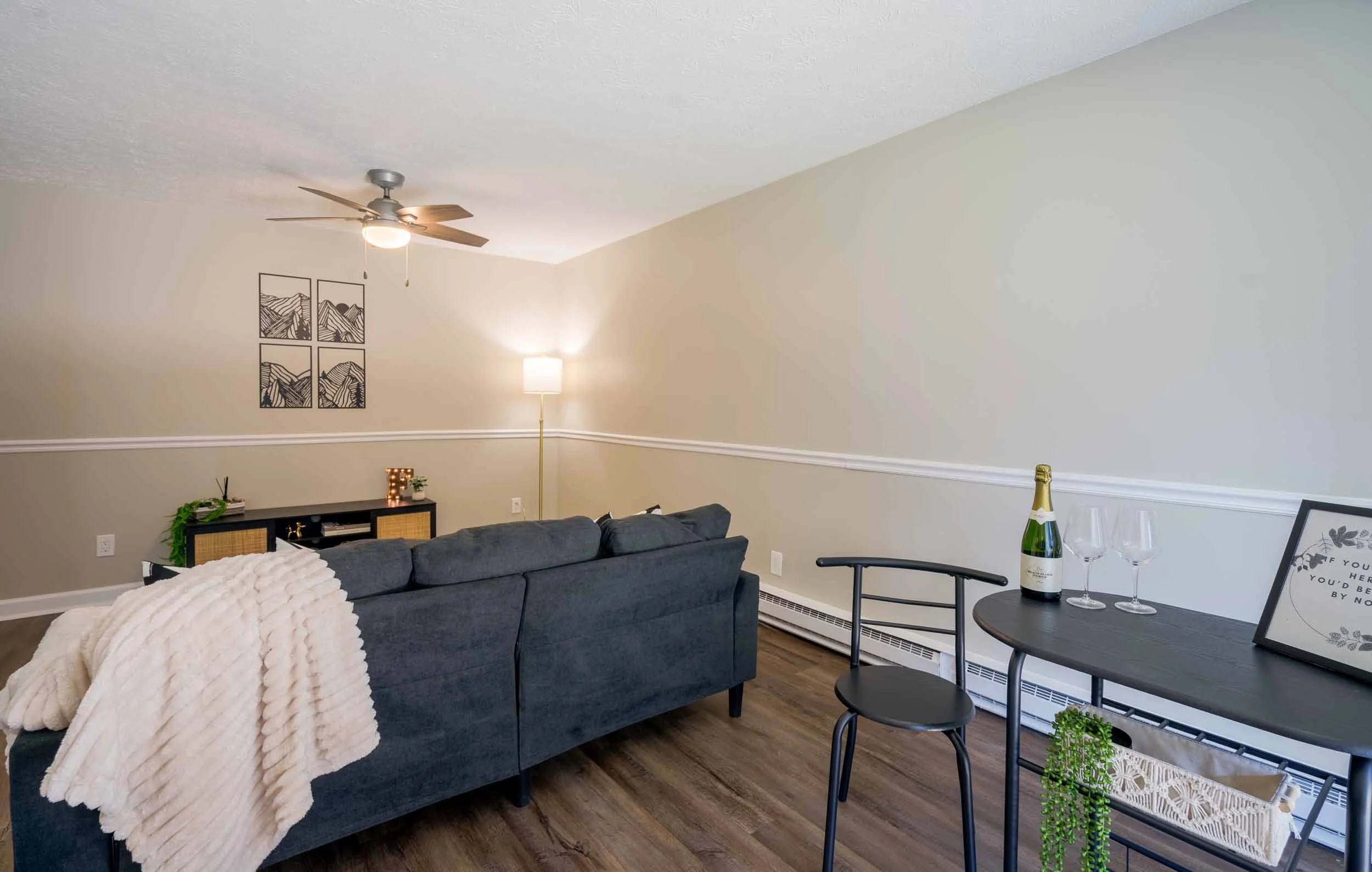 Flats on the Row - 13.jpg