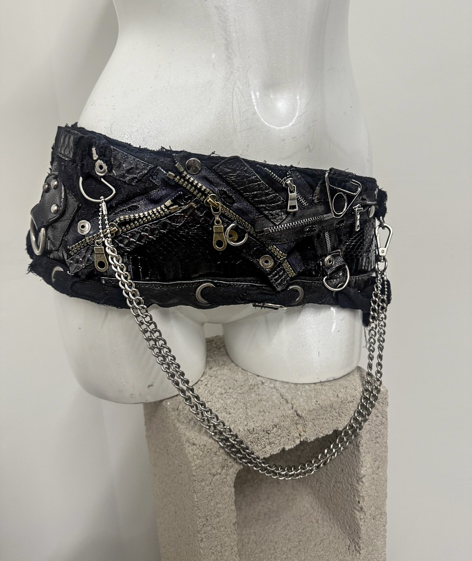 𝄃𝄃𝄂𝄂𝄀𝄁𝄃𝄂𝄂𝄃