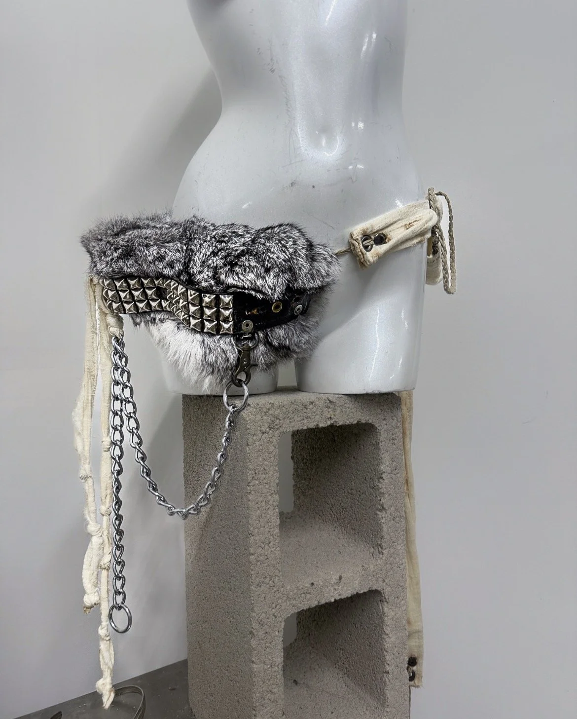 ‎𝄃𝄂𝄂𝄀𝄁𝄃𝄂𝄂𝄃𝄂𝄂